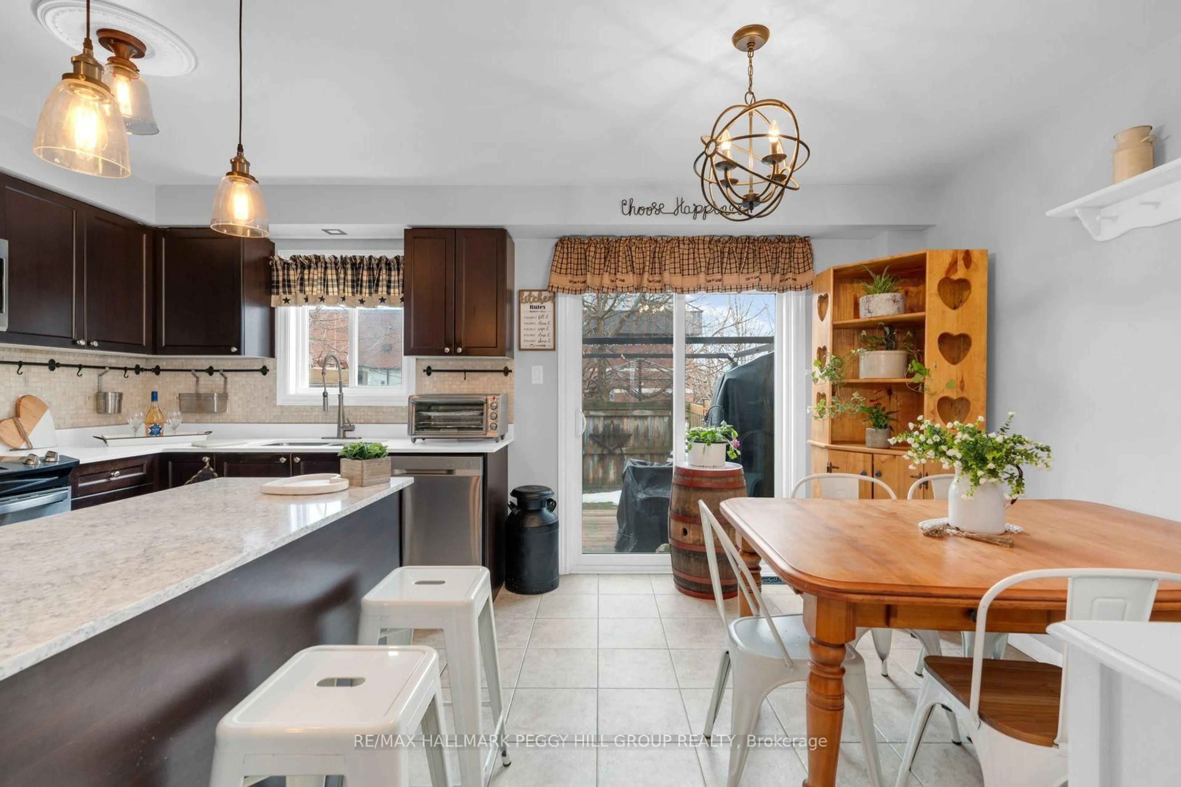 Open concept kitchen, ceramic/tile floor for 96 Majesty Blvd, Barrie Ontario L4M 0E5