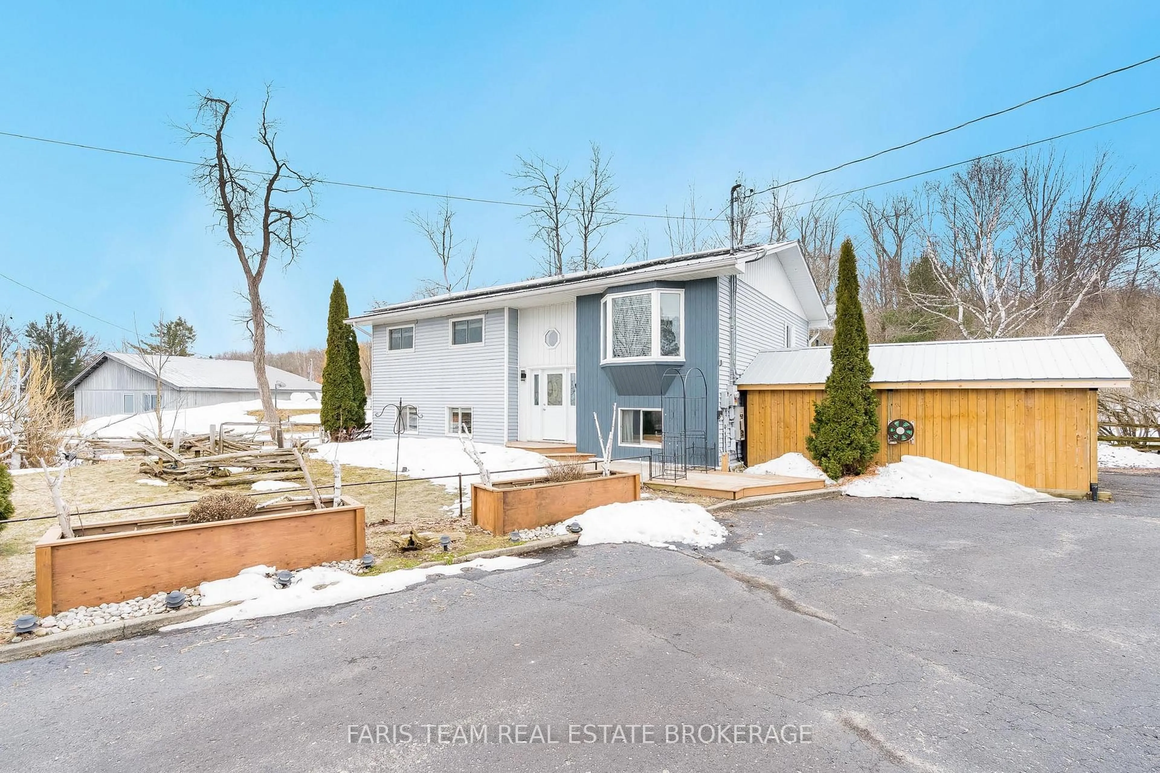 A pic from outside/outdoor area/front of a property/back of a property/a pic from drone, street for 12804 County Road 16, Severn Ontario L0K 2C0