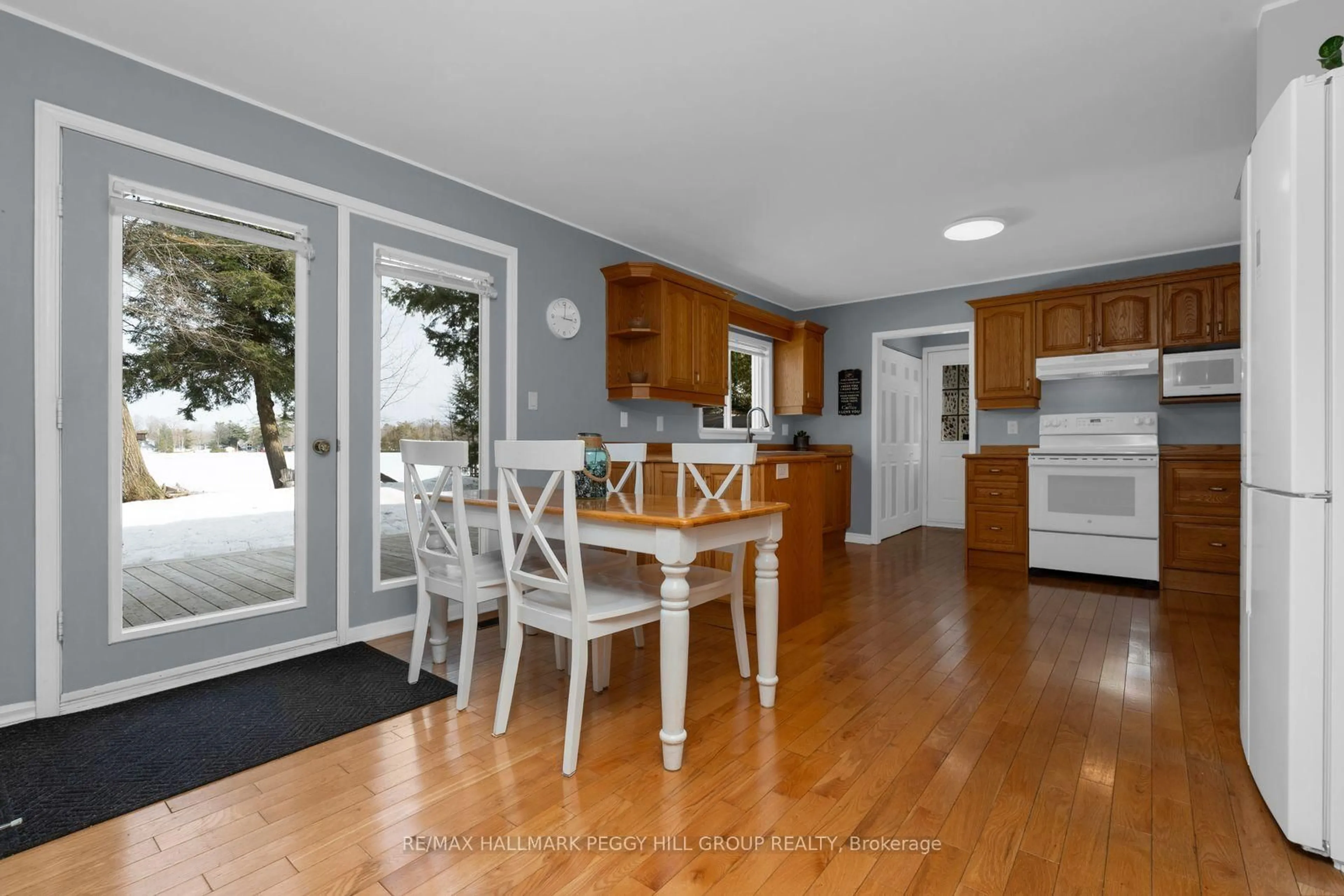 Open concept kitchen, unknown for 3143 South Sparrow Lake Rd, Severn Ontario L0K 2B0