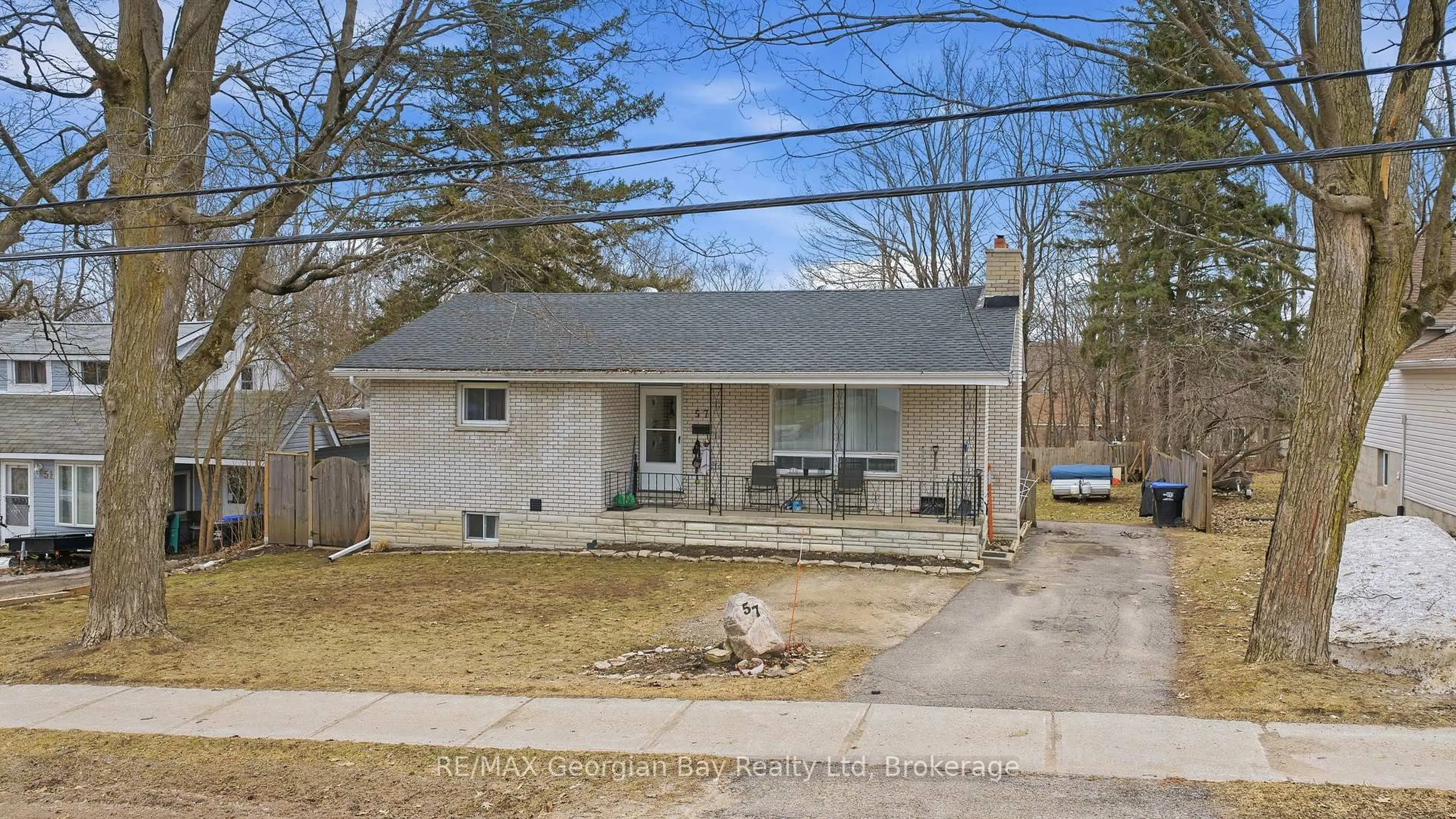 A pic from outside/outdoor area/front of a property/back of a property/a pic from drone, street for 57 MAPLE St, Tay Ontario L0K 2A0