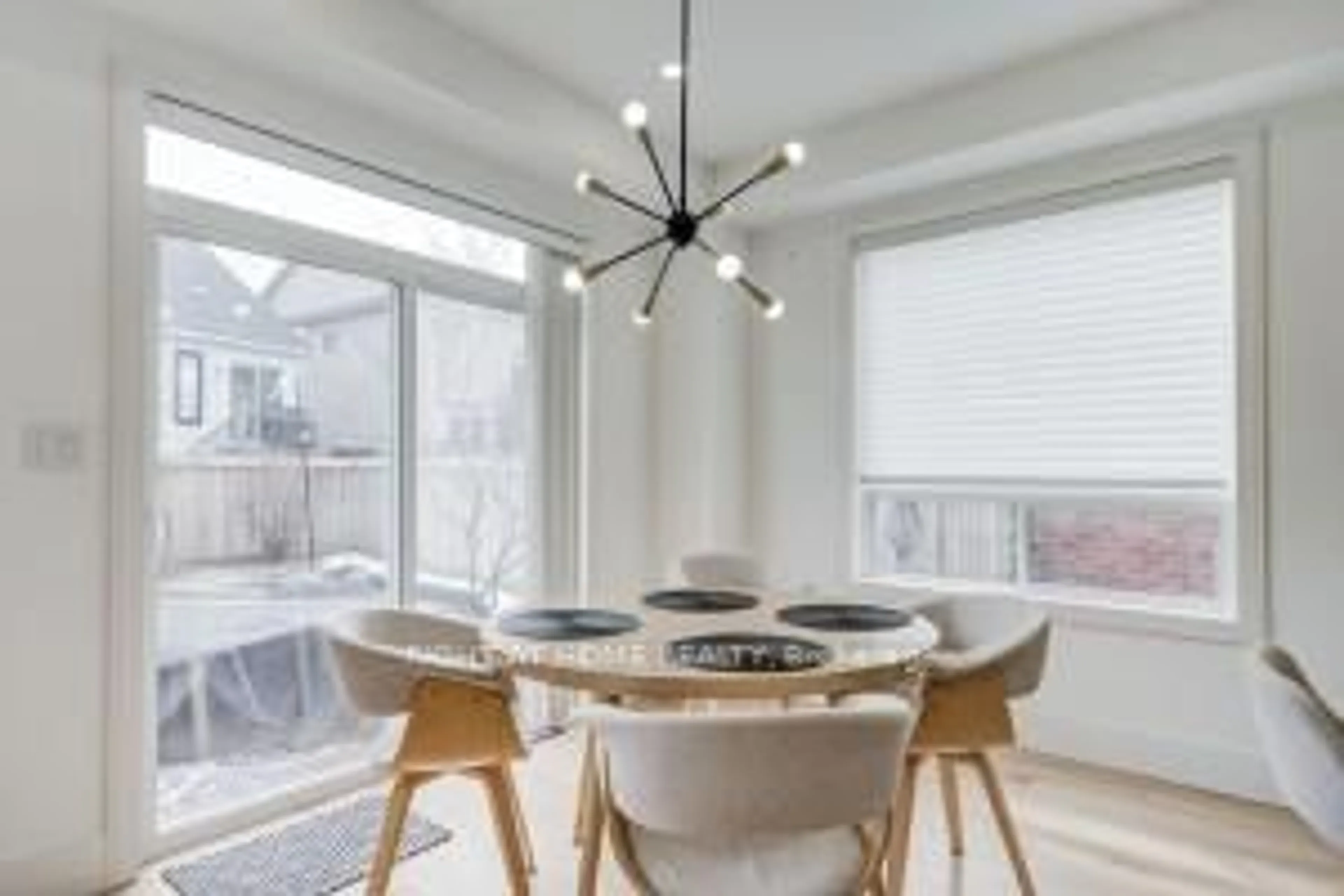 Dining room, unknown for 79 The Queensway Way, Barrie Ontario L4M 7J3