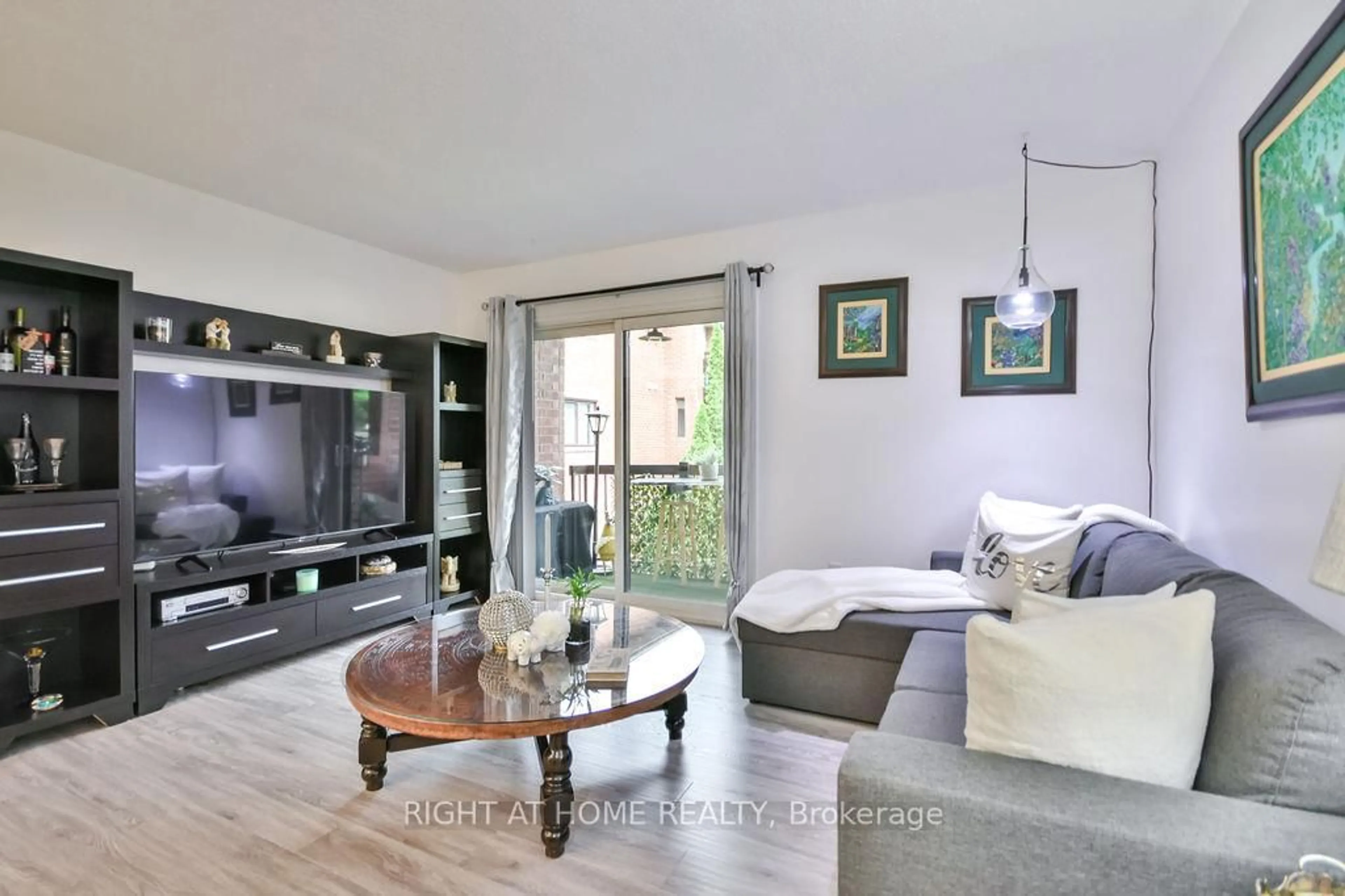 Living room with furniture, unknown for 179 Edgehill Dr #B6, Barrie Ontario L4N 1L9