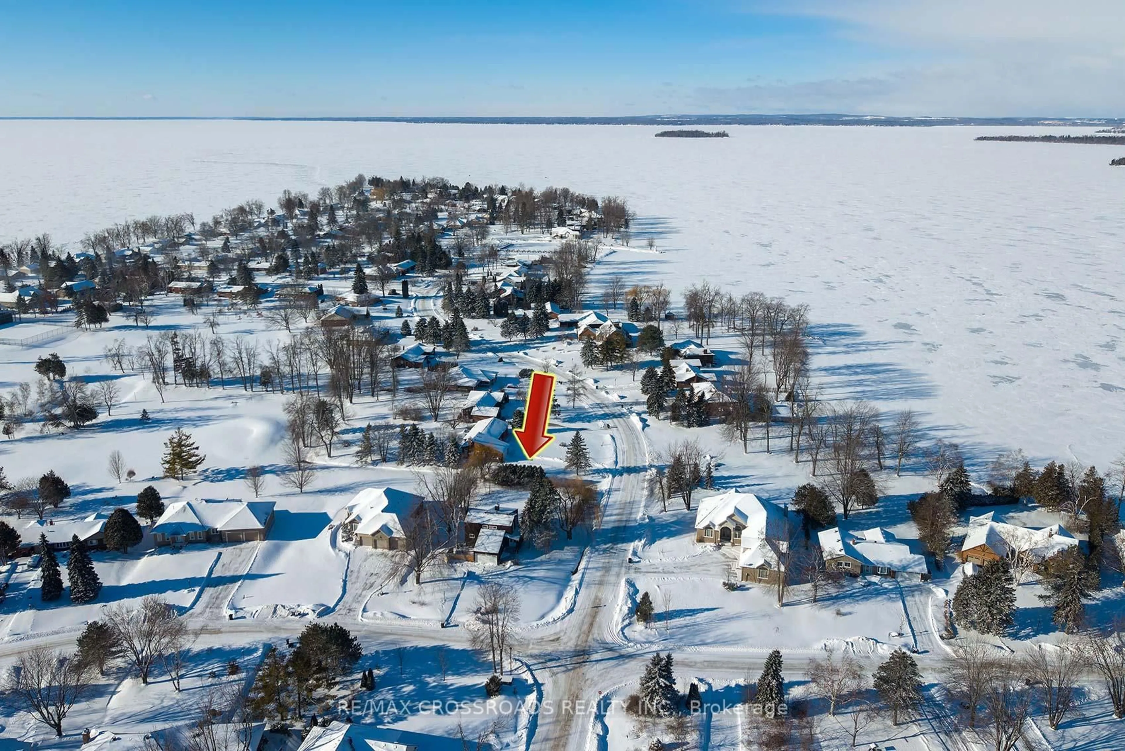 A pic from outside/outdoor area/front of a property/back of a property/a pic from drone, water/lake/river/ocean view for 2 Sandlewood Tr, Ramara Ontario L0K 1B0