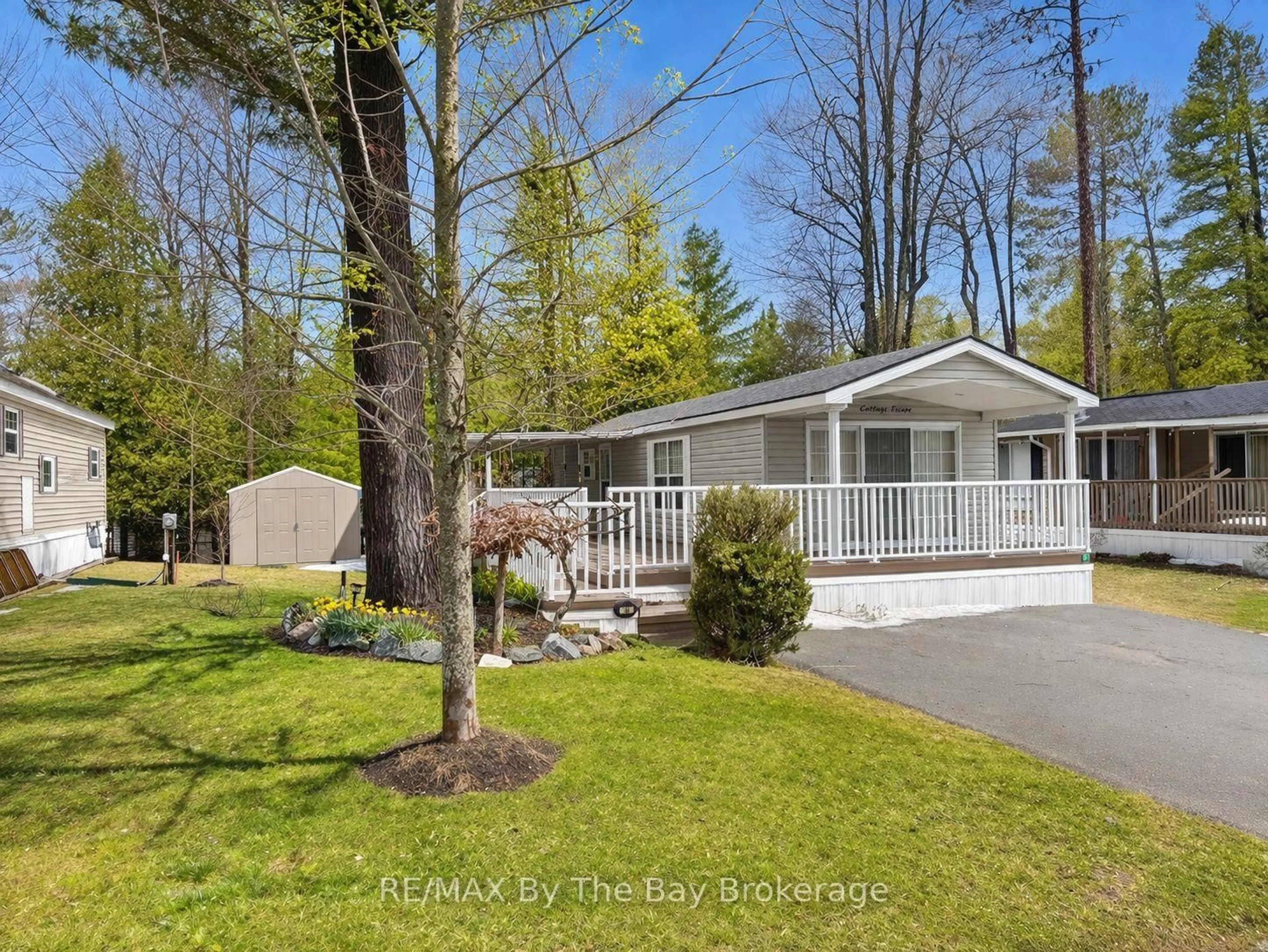 Unknown for 32 Temagami Tr, Wasaga Beach Ontario L9Z 1X7