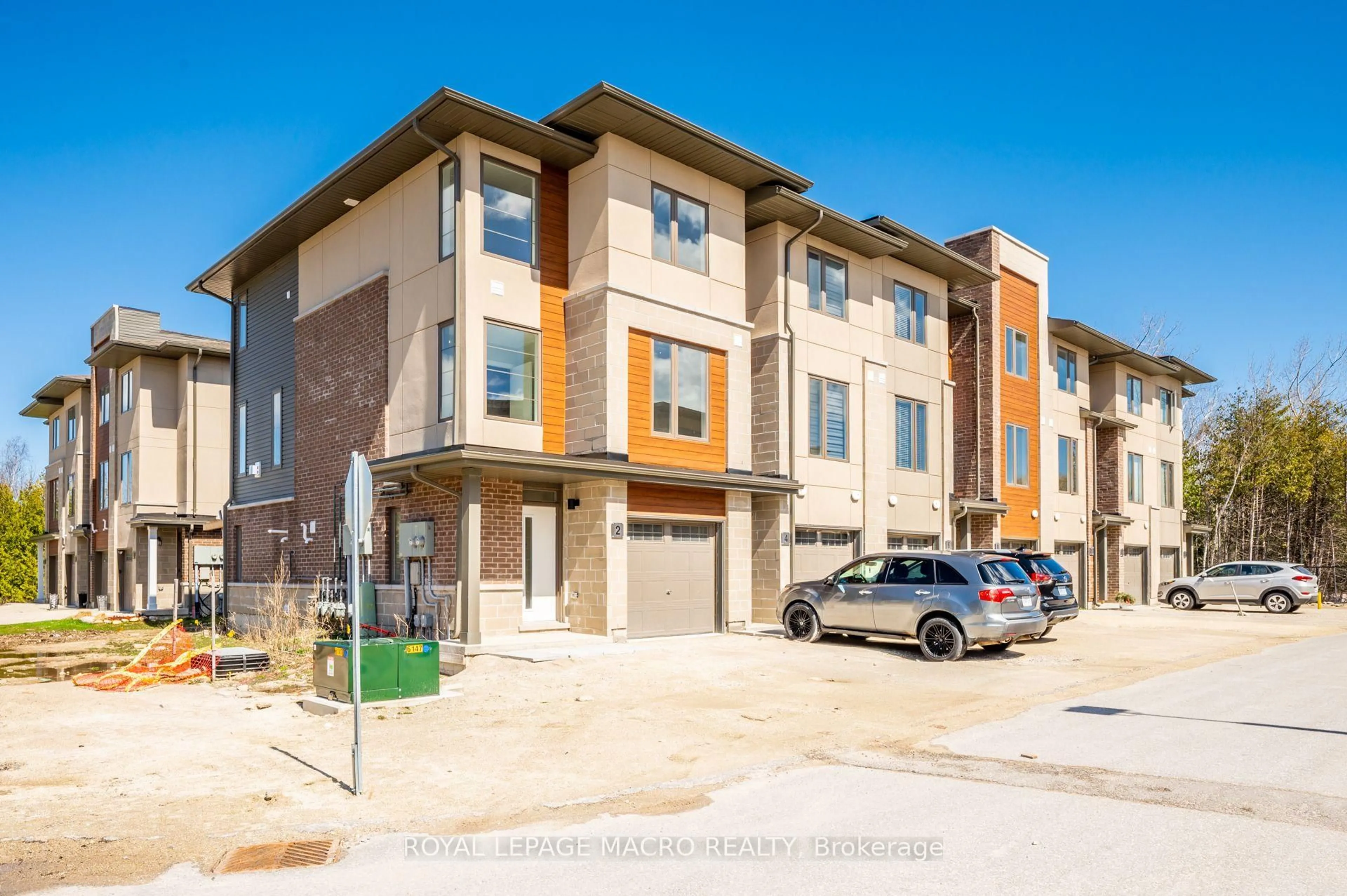 Unknown for 2 Winters Cres, Collingwood Ontario L9Y 5T1