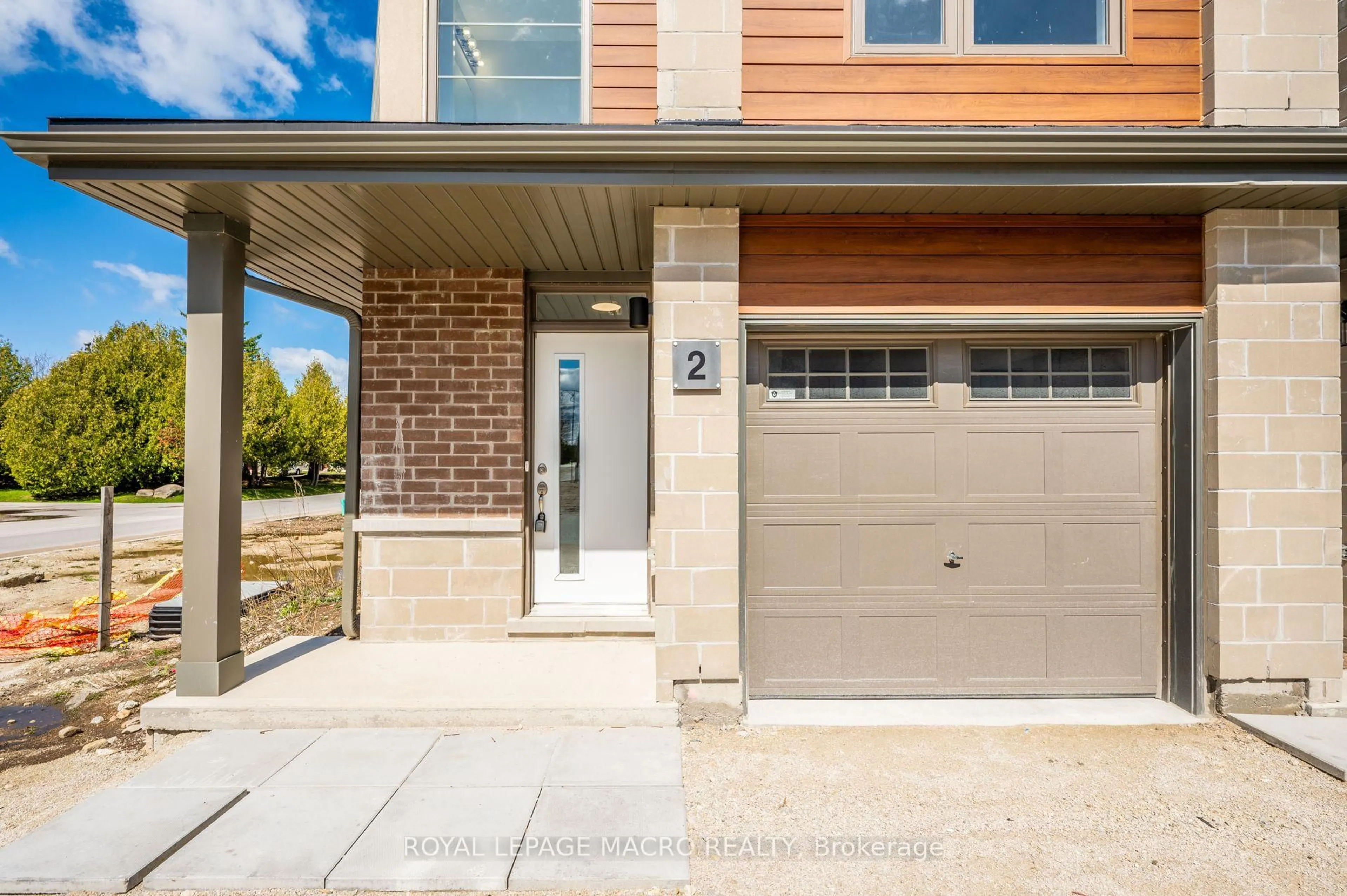Home with brick exterior material, street for 2 Winters Cres, Collingwood Ontario L9Y 5T1