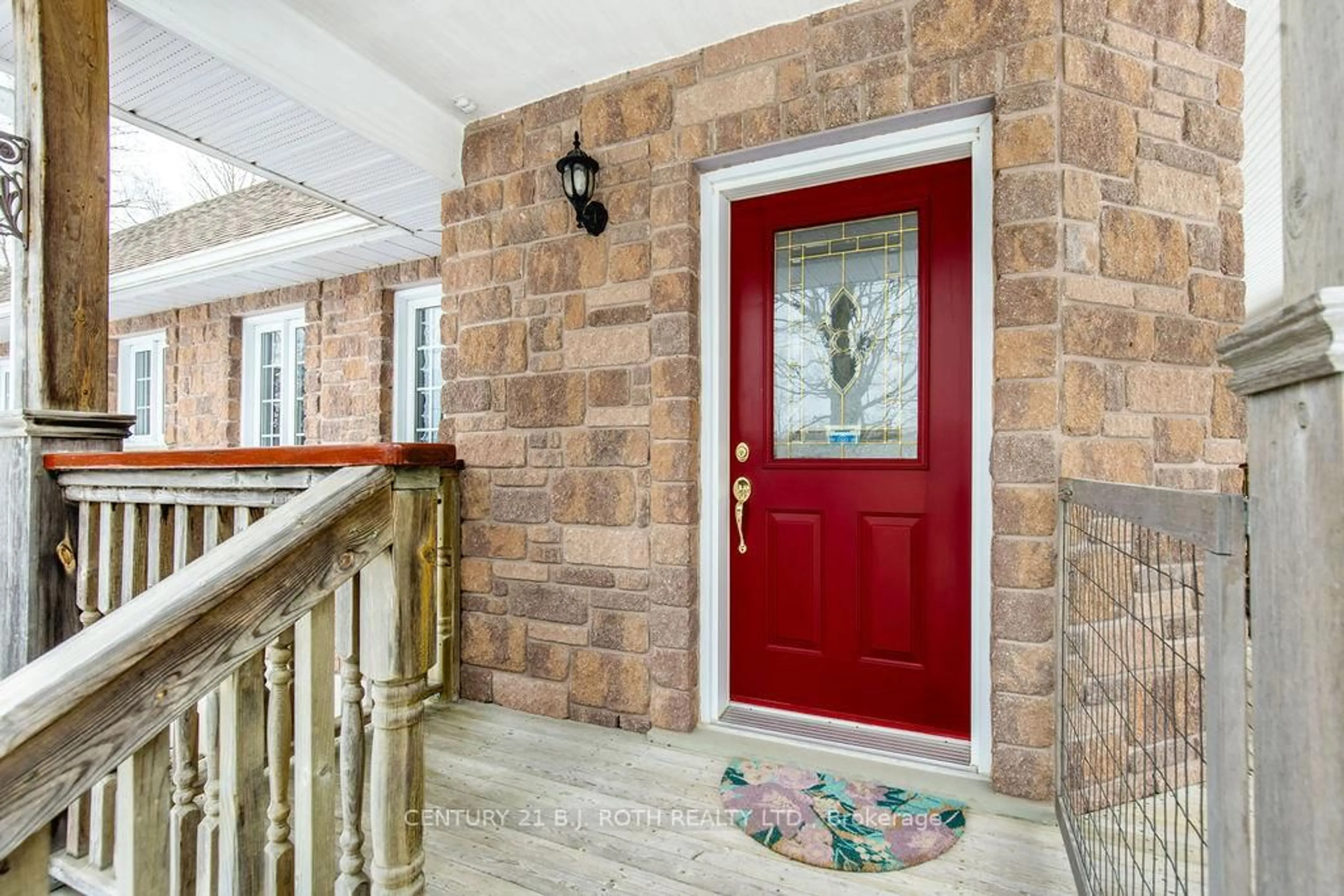 Indoor entryway for 1187 French Rd, Tay Ontario L4R 4K3