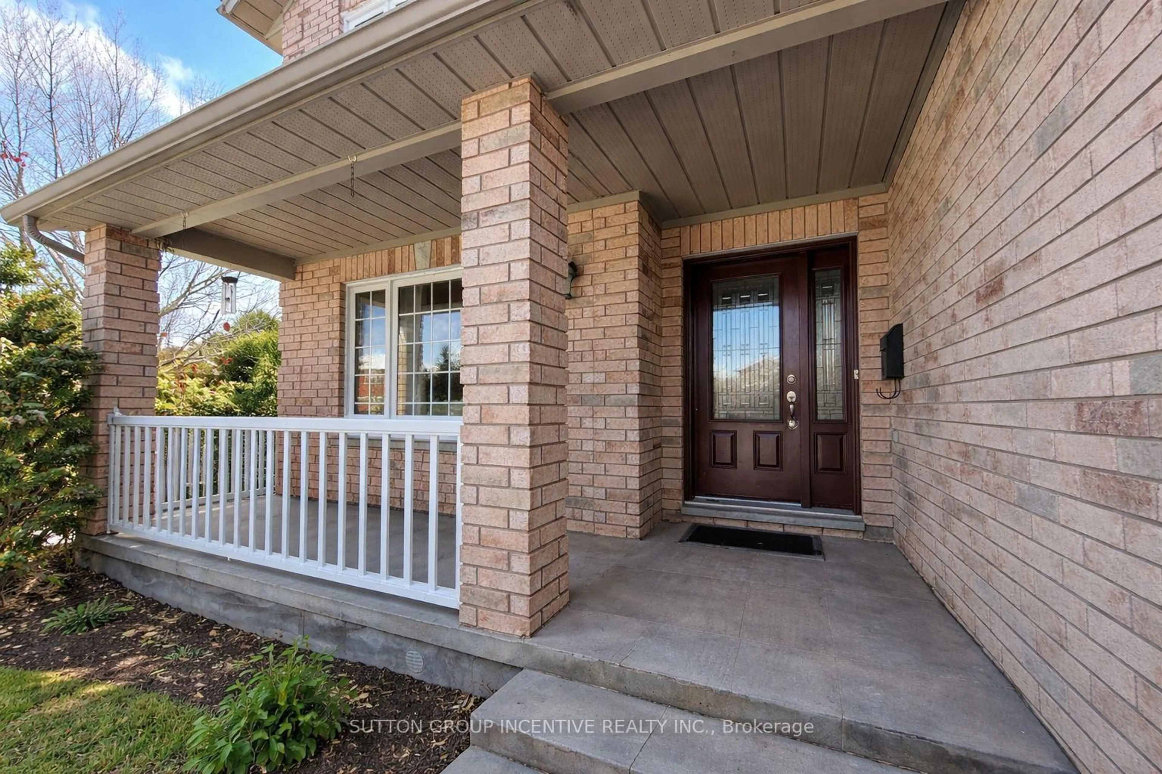 Home with brick exterior material, street for 1 Buman Crt, Barrie Ontario L4N 0L3