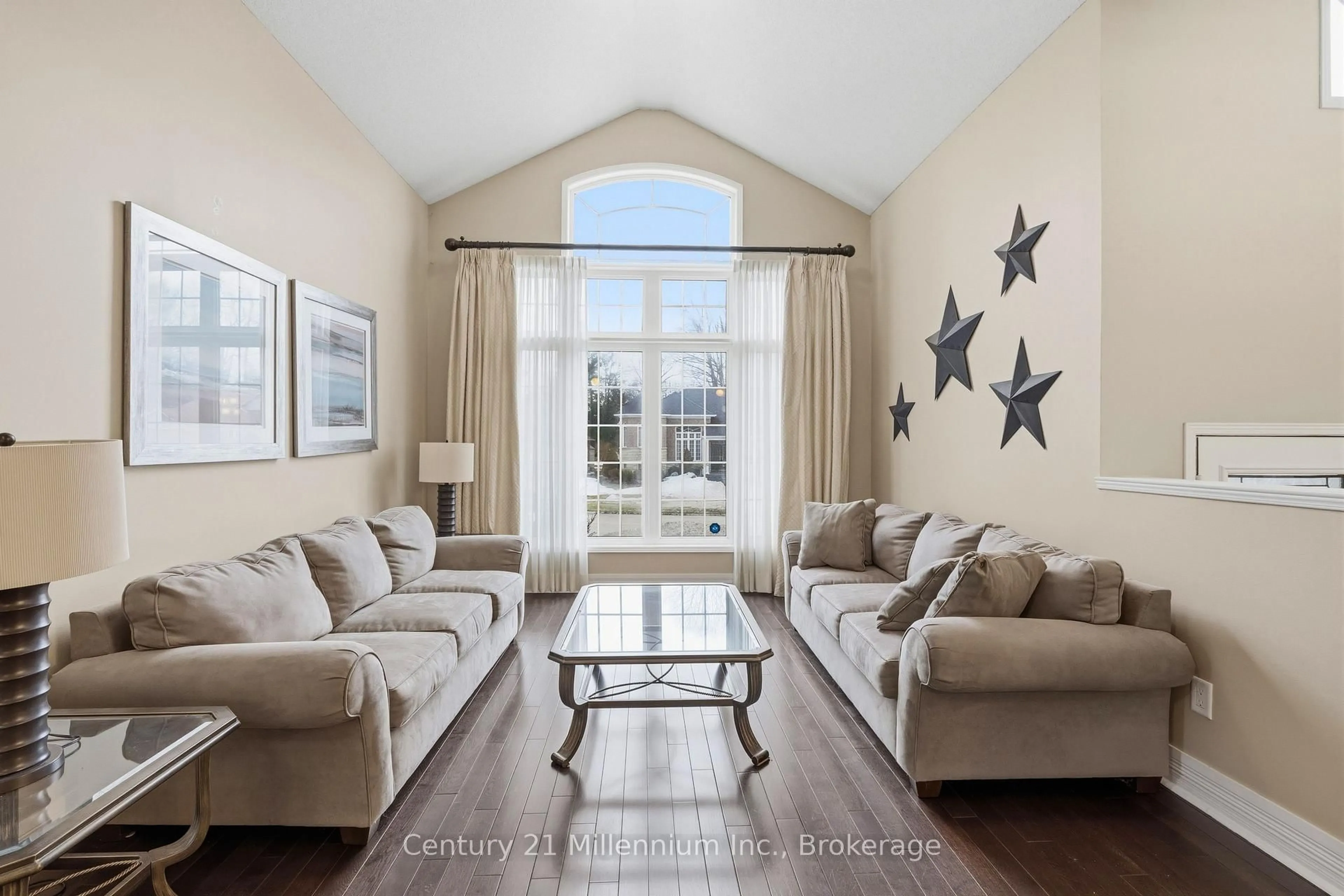 Living room with furniture, unknown for 135 Royal Beech Dr, Wasaga Beach Ontario L9Z 2N3