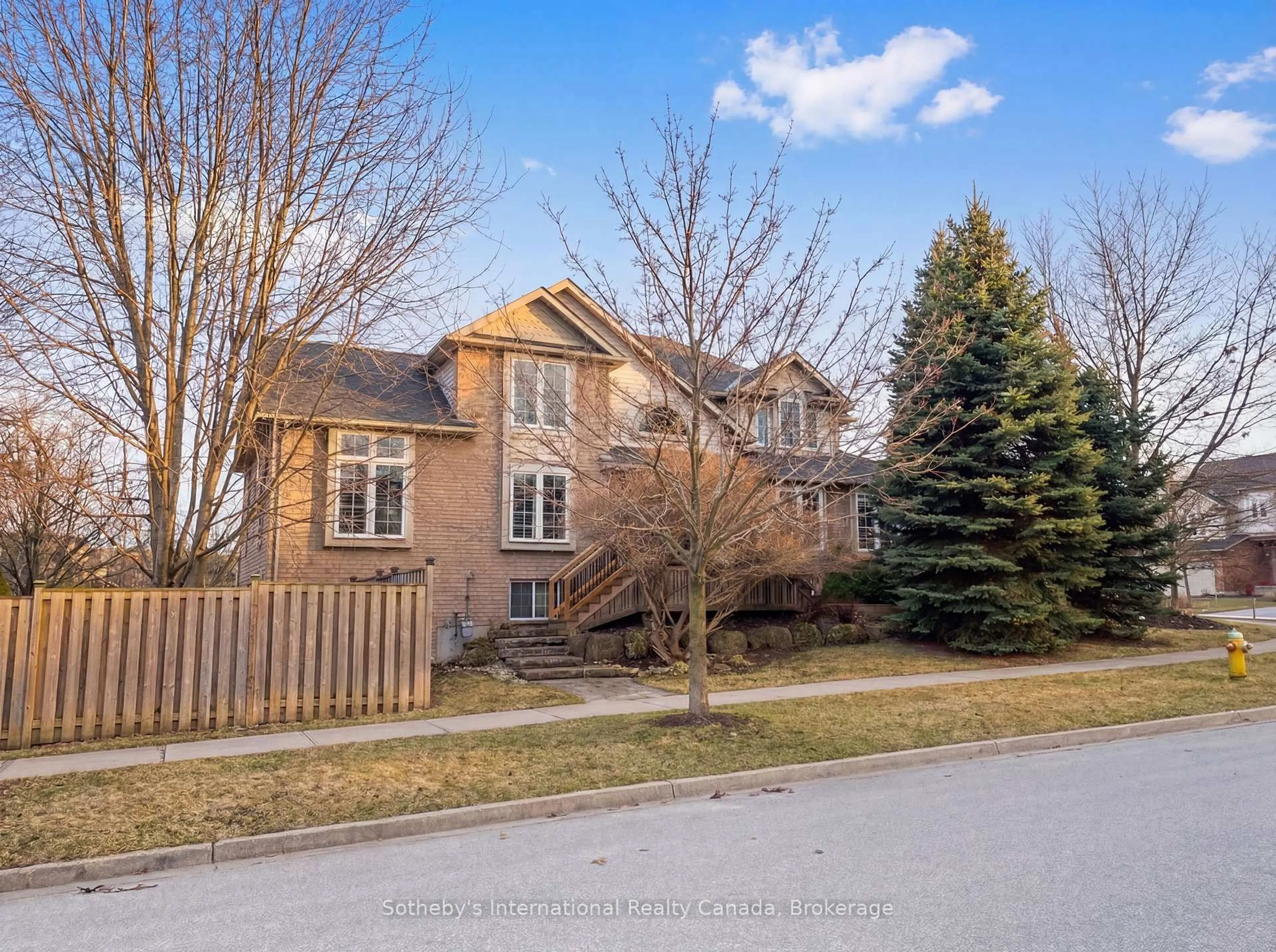 A pic from outside/outdoor area/front of a property/back of a property/a pic from drone, street for 23 Connor Ave, Collingwood Ontario L9Y 5K6