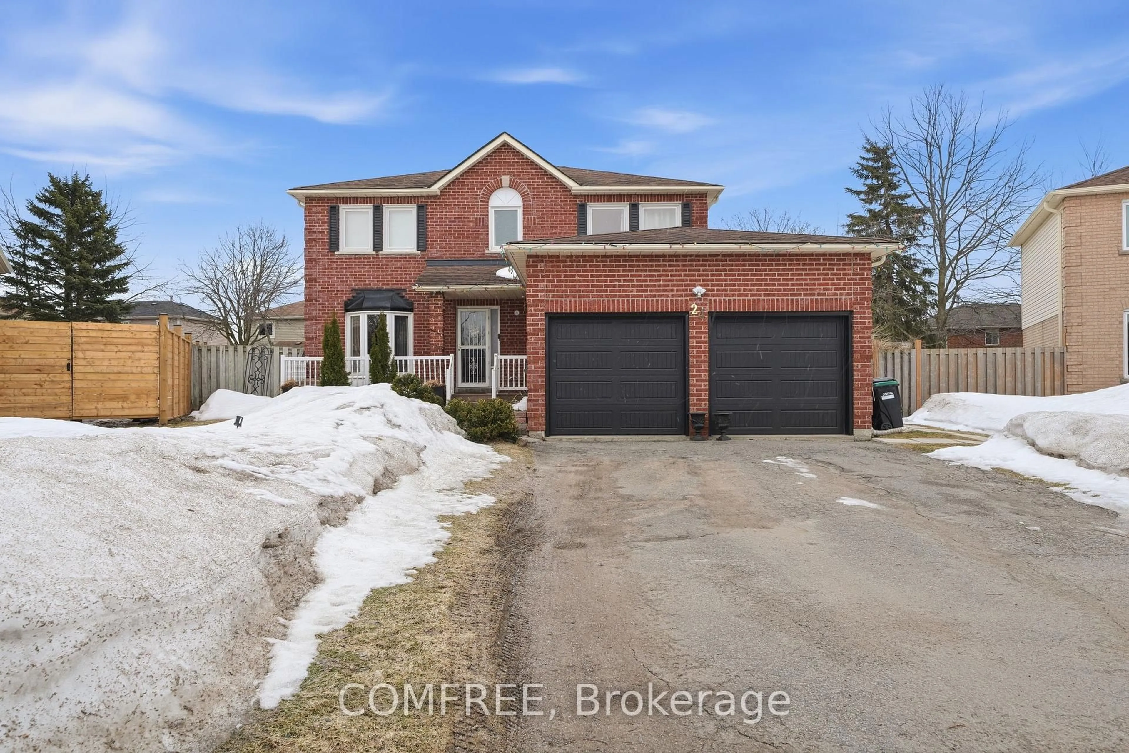Home with brick exterior material, street for 24 Shortreed Crt, Barrie Ontario L4N 7H8