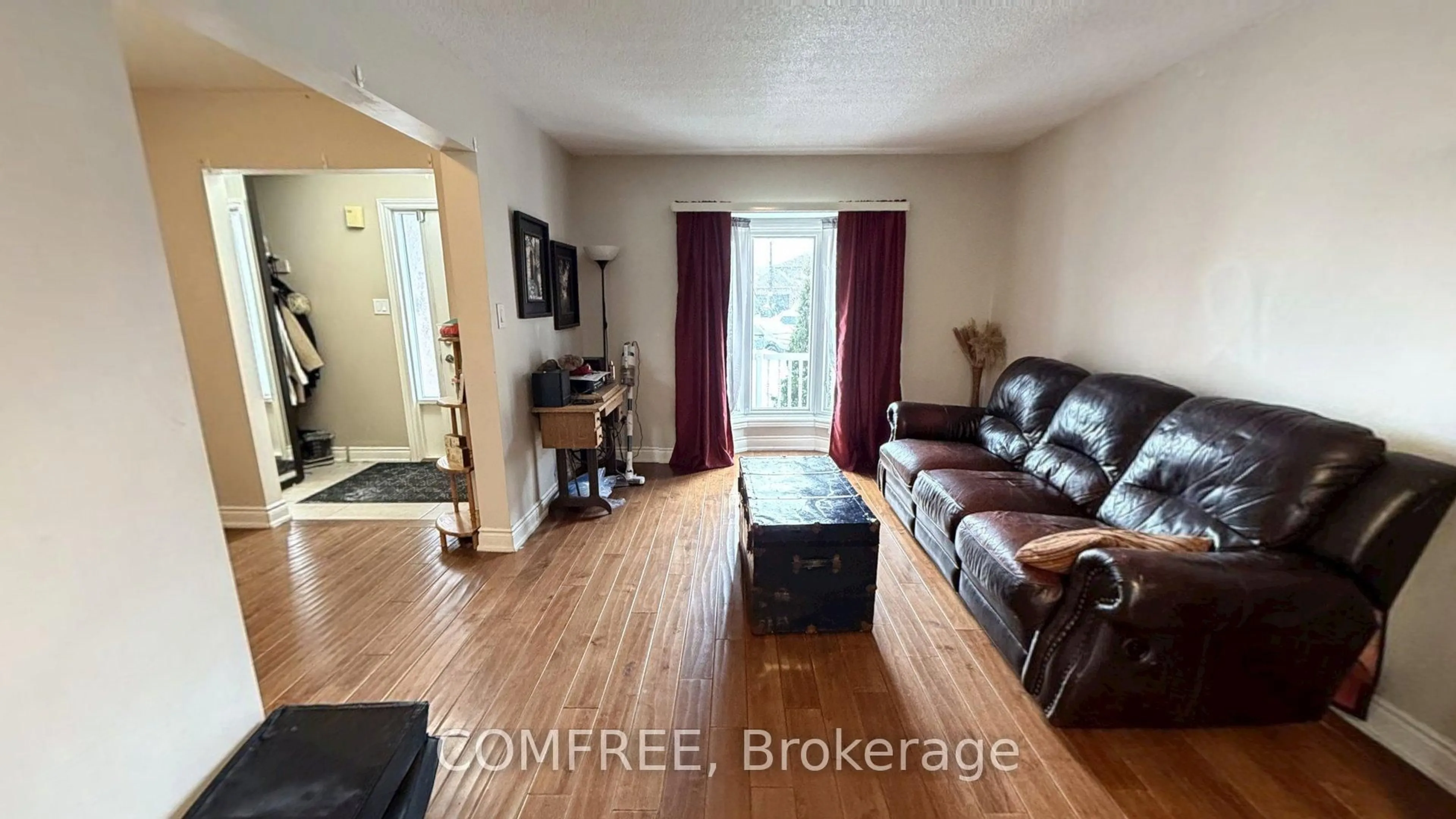 Living room with furniture, unknown for 24 Shortreed Crt, Barrie Ontario L4N 7H8