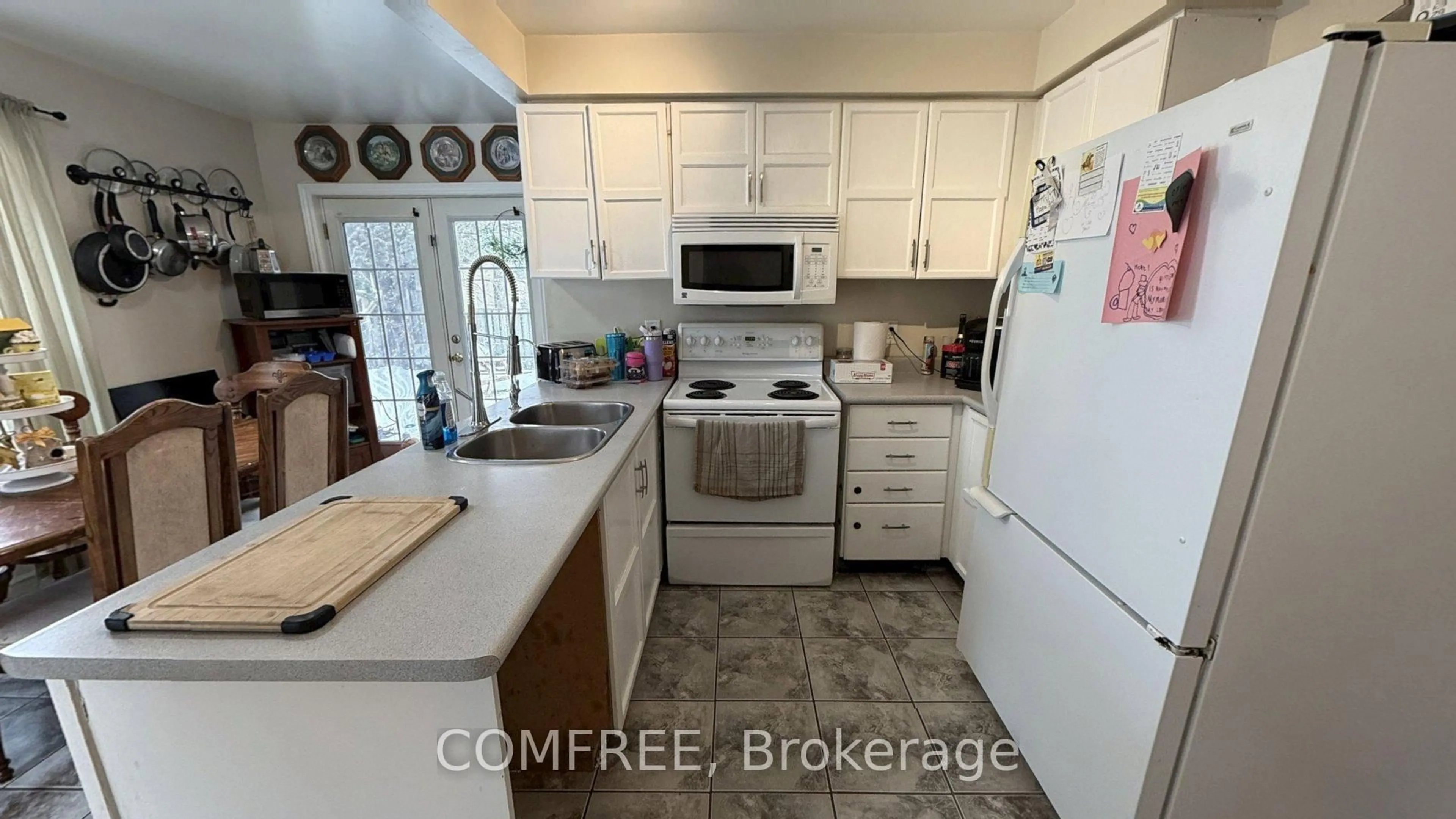 Standard kitchen, ceramic/tile floor for 24 Shortreed Crt, Barrie Ontario L4N 7H8