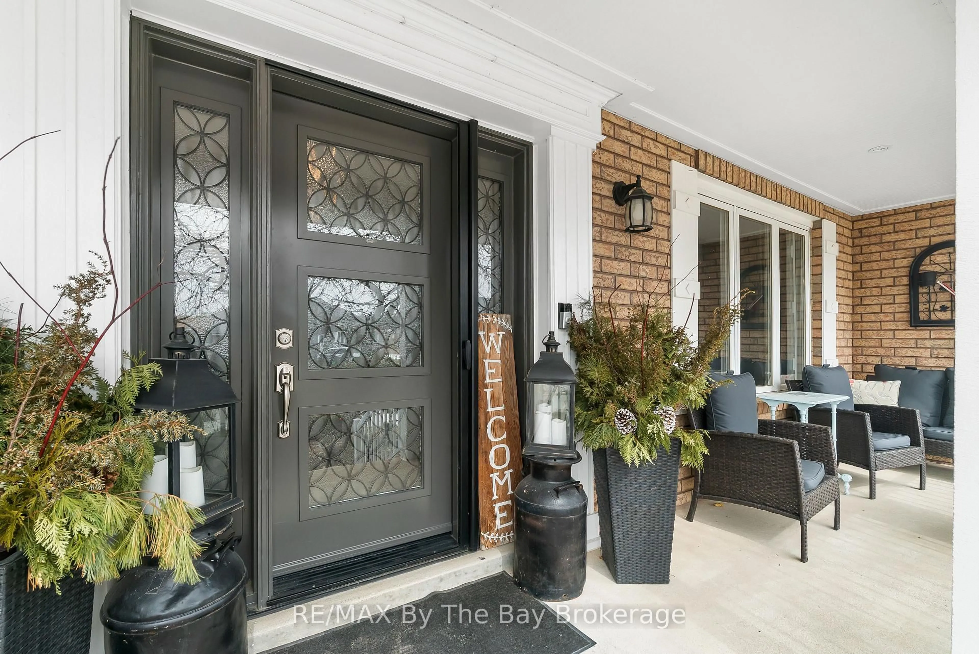 Indoor entryway for 15 Deanna Dr, Wasaga Beach Ontario L9Z 1J5