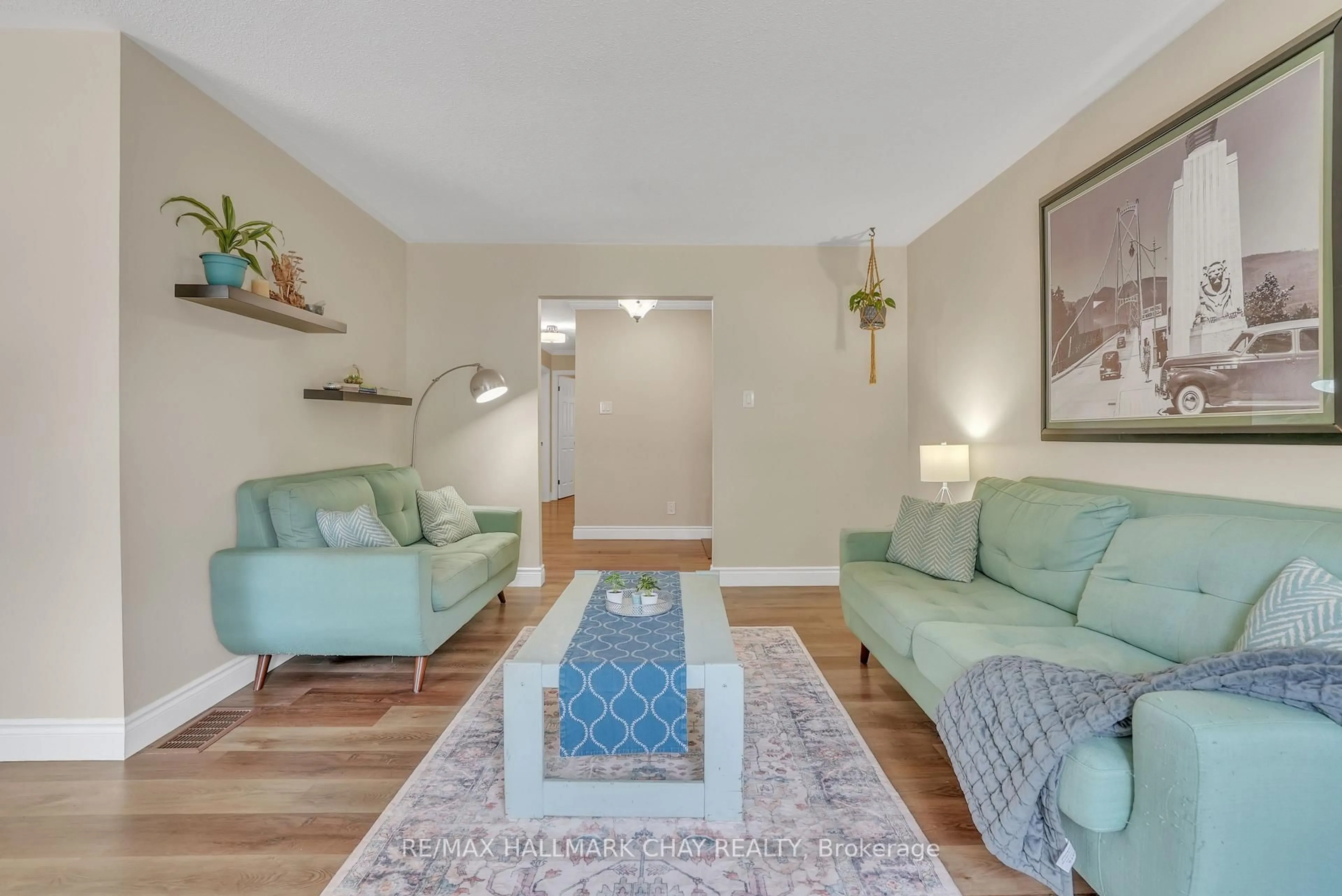 Living room with furniture, unknown for 15 Viel St, Penetanguishene Ontario L9M 1H8