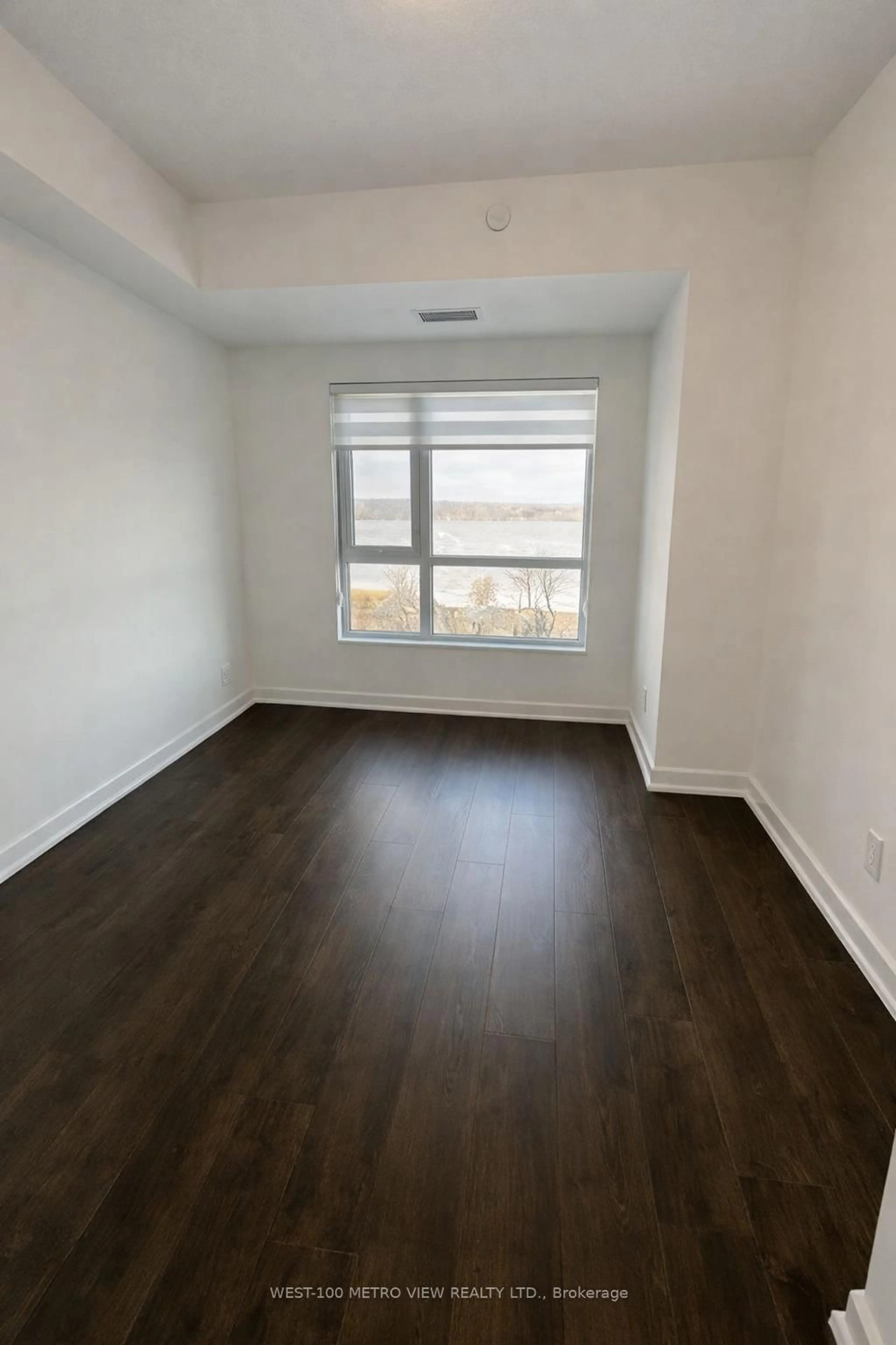 A pic of a room for 56 Lakeside Terr #709, Barrie Ontario L4M 7B9