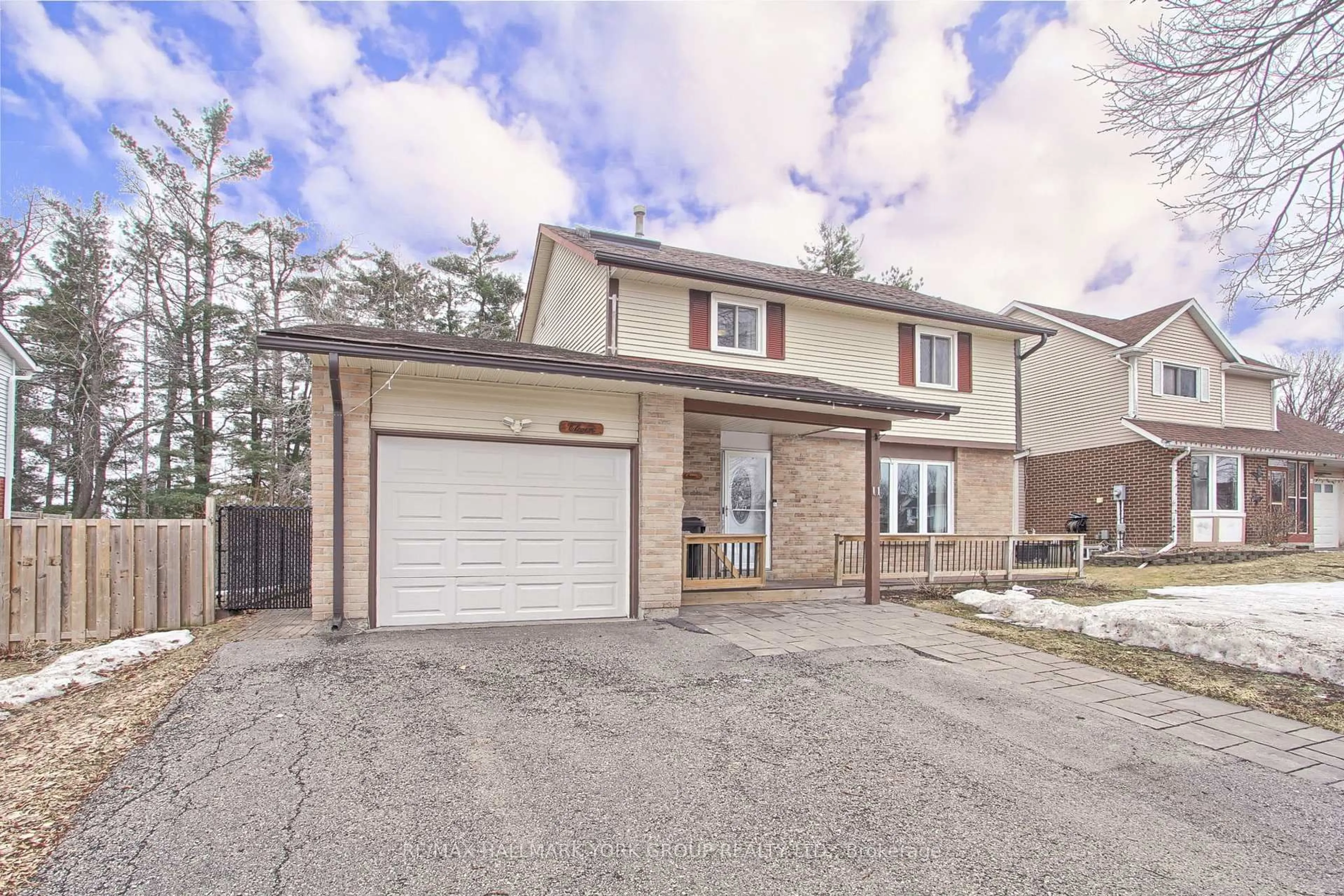 Home with brick exterior material, street for 11 SHELLEY Lane, Barrie Ontario L4N 4W4