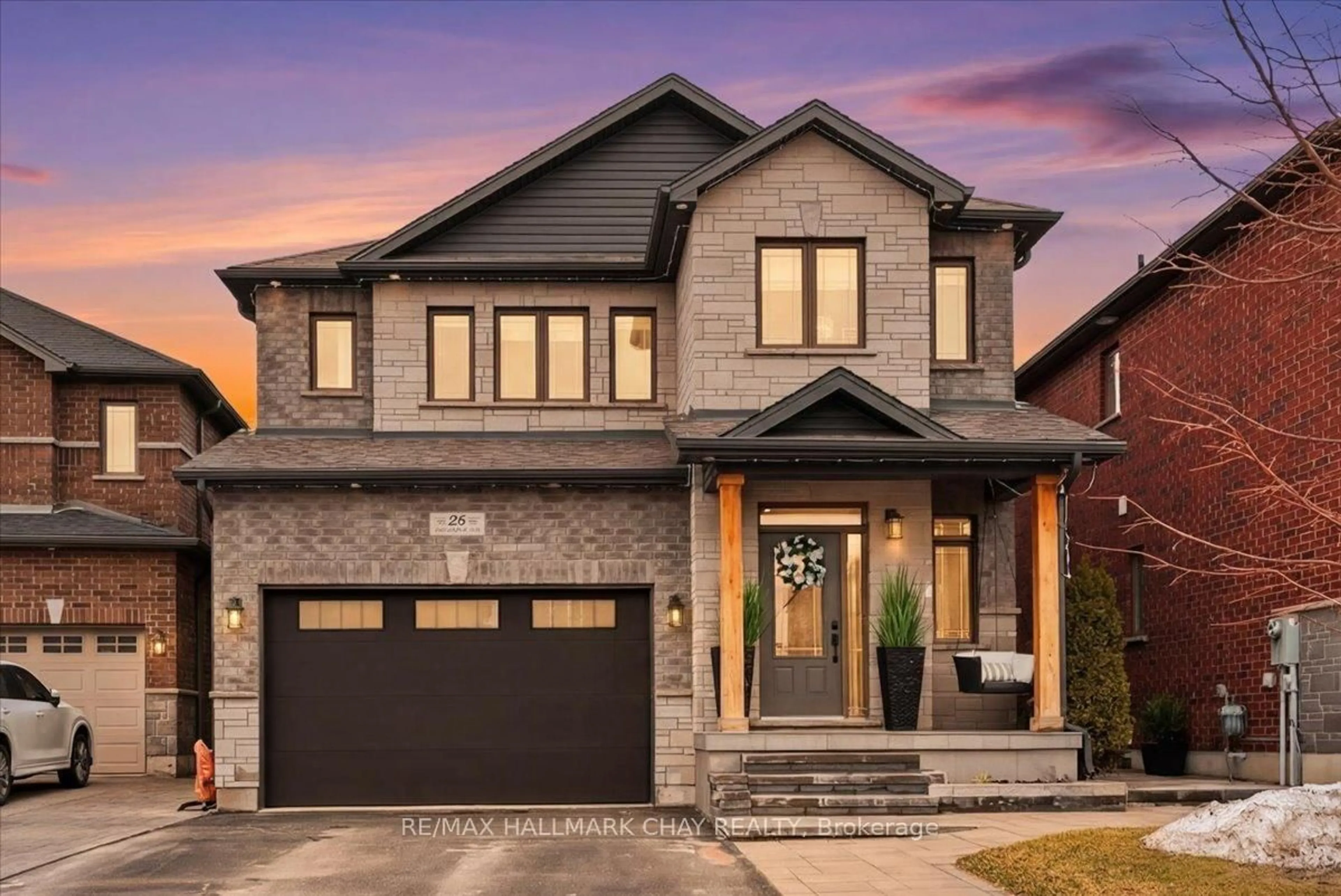 Home with brick exterior material, street for 26 Lowry Crt, Barrie Ontario L4N 7N3