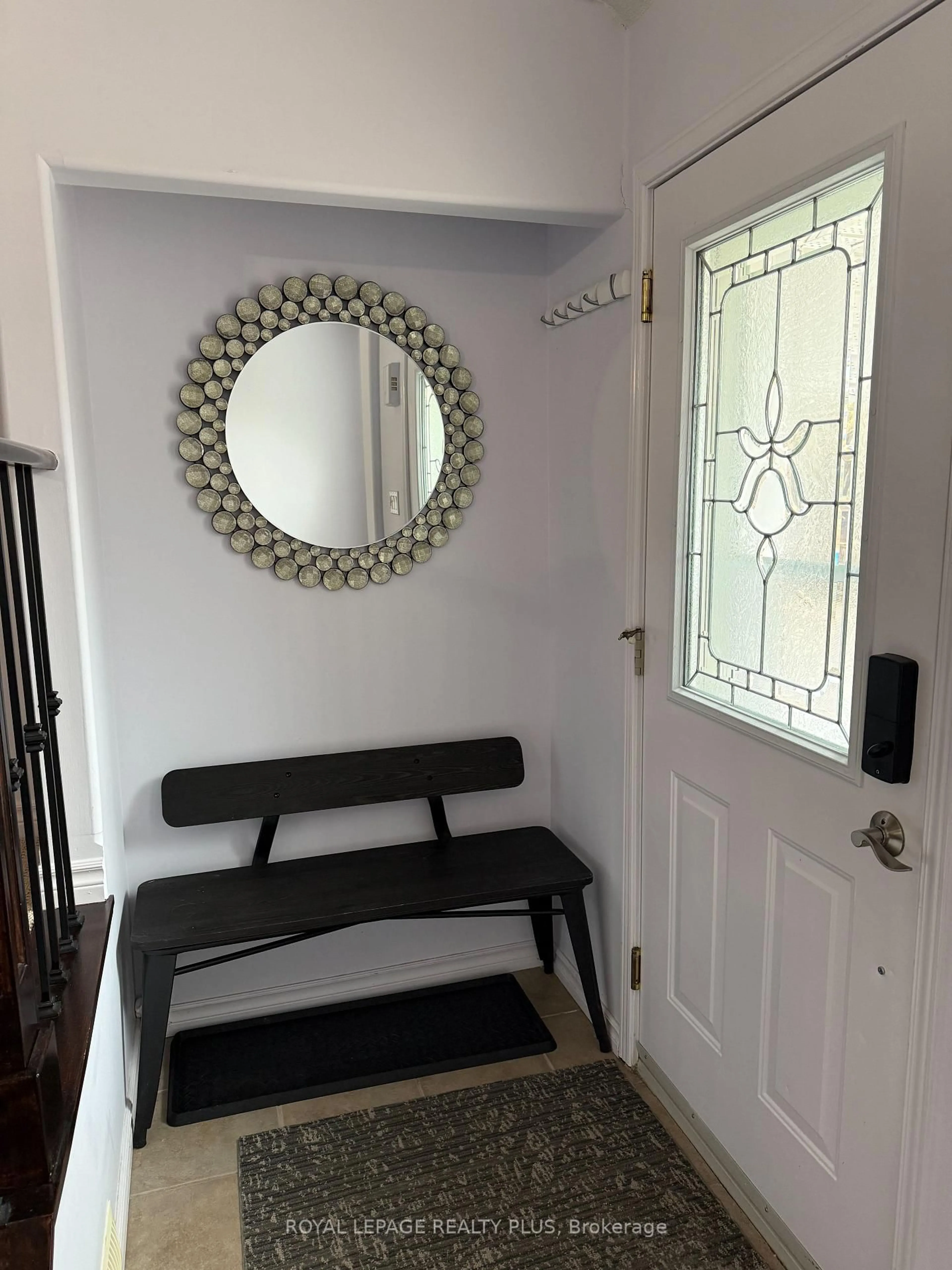 Indoor entryway for 358 Little Ave #12, Barrie Ontario L4N 2Z6