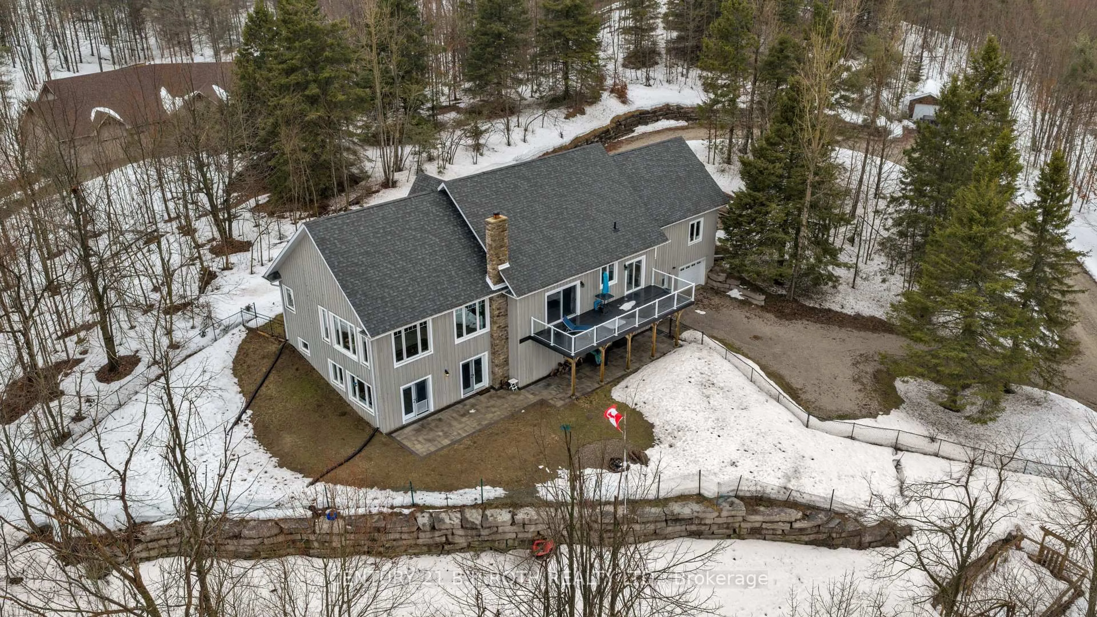 A pic from outside/outdoor area/front of a property/back of a property/a pic from drone, unknown for 2700 Line 4, Oro-Medonte Ontario L0L 2L0