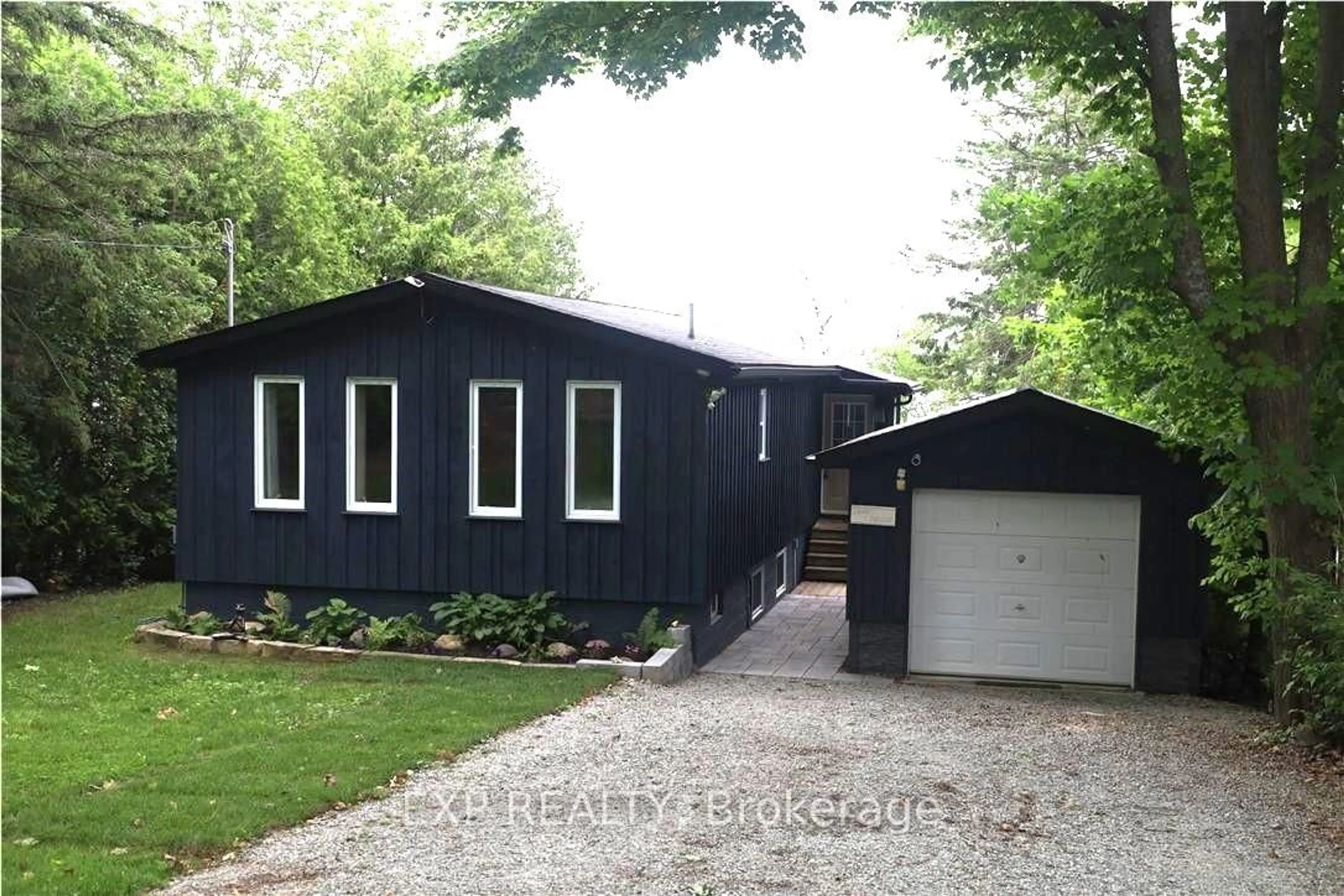 Unknown for 2295 Lakeshore Rd, Oro-Medonte Ontario L0L 1T0