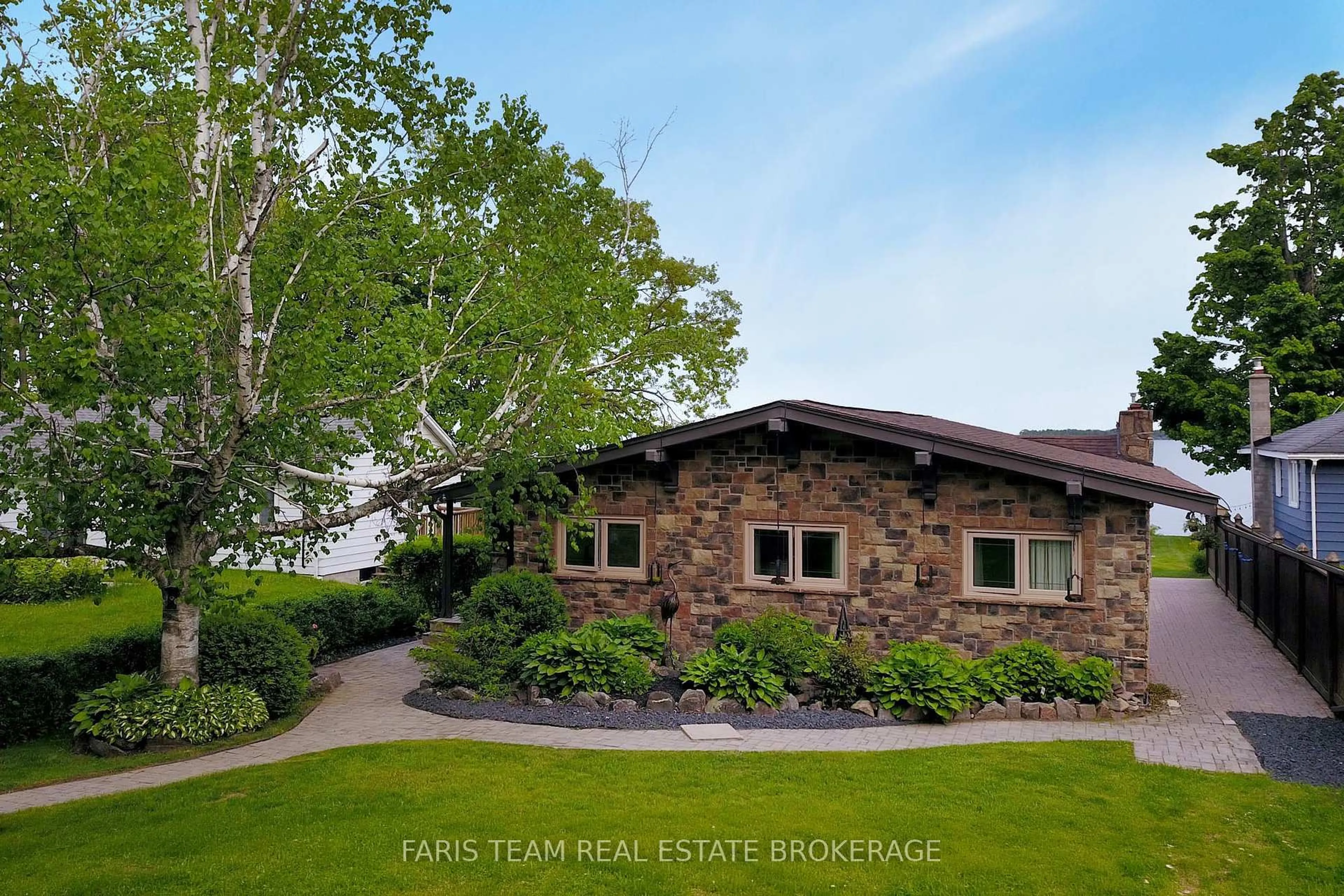 Unknown for 3 Greenwood Forest Rd, Oro-Medonte Ontario L0L 2E0