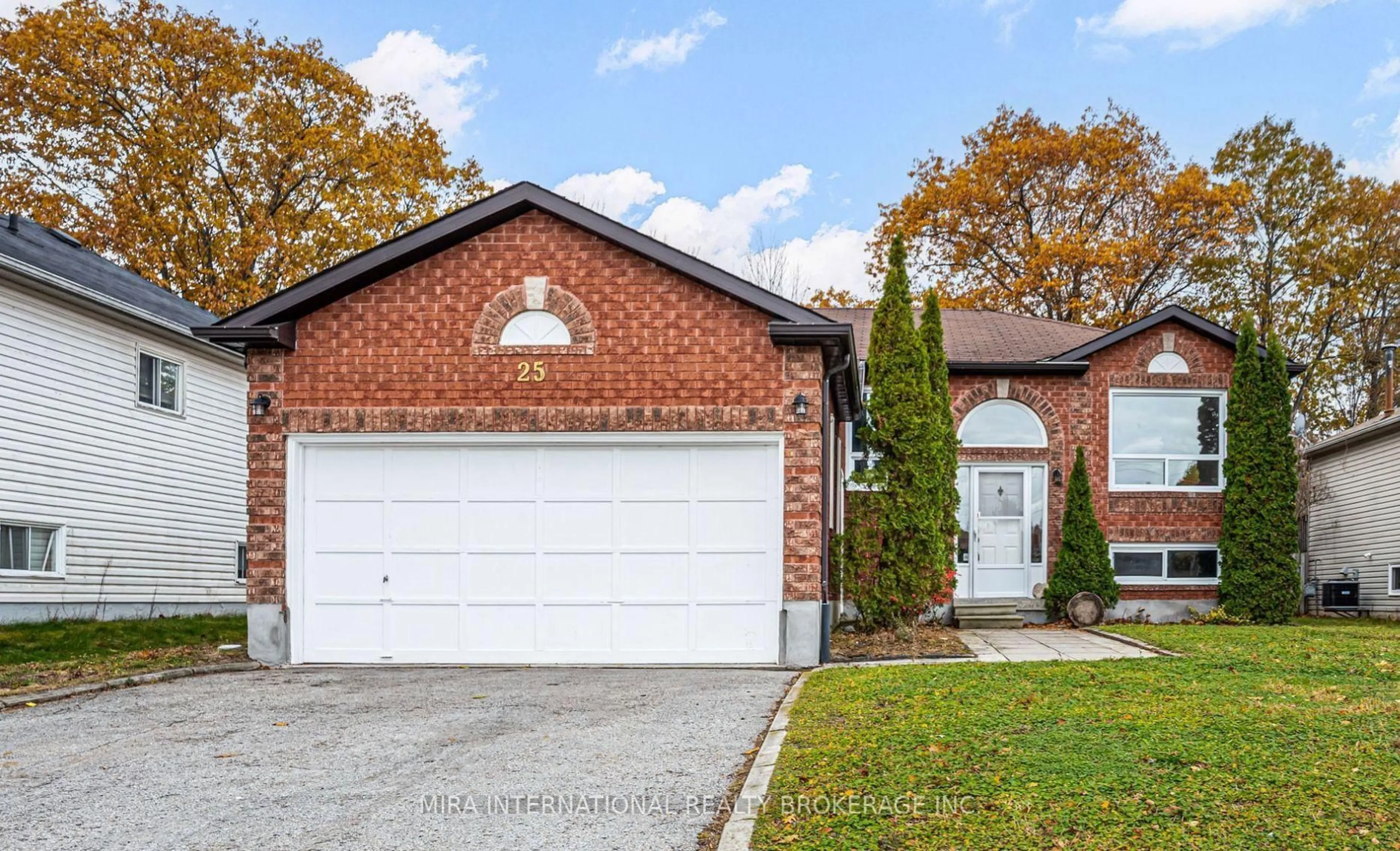 Home with brick exterior material, street for 25 Leo Blvd, Wasaga Beach Ontario L9Z 1C7