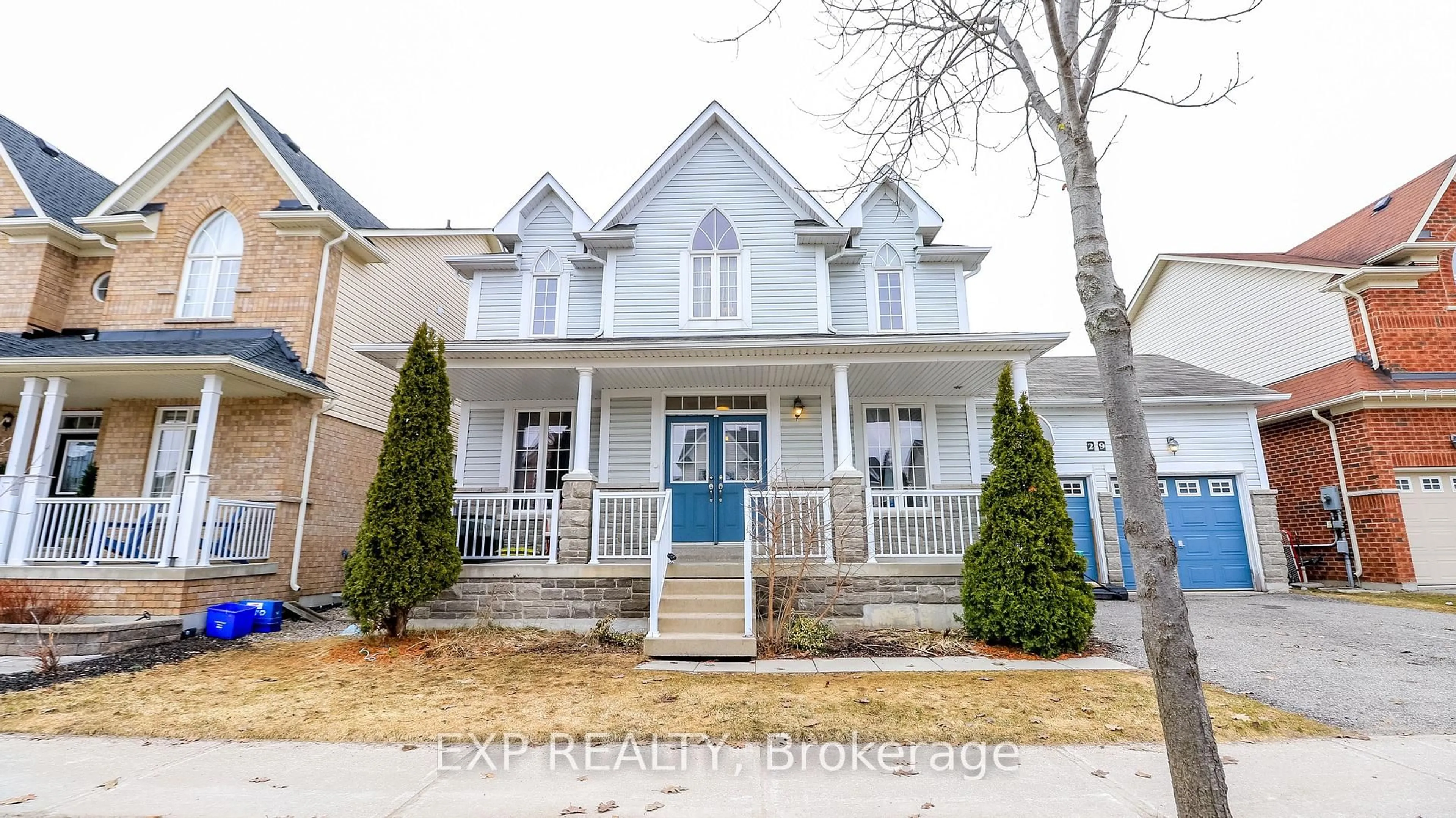 Home with brick exterior material, street for 29 The Queensway, Barrie Ontario L4M 7H5