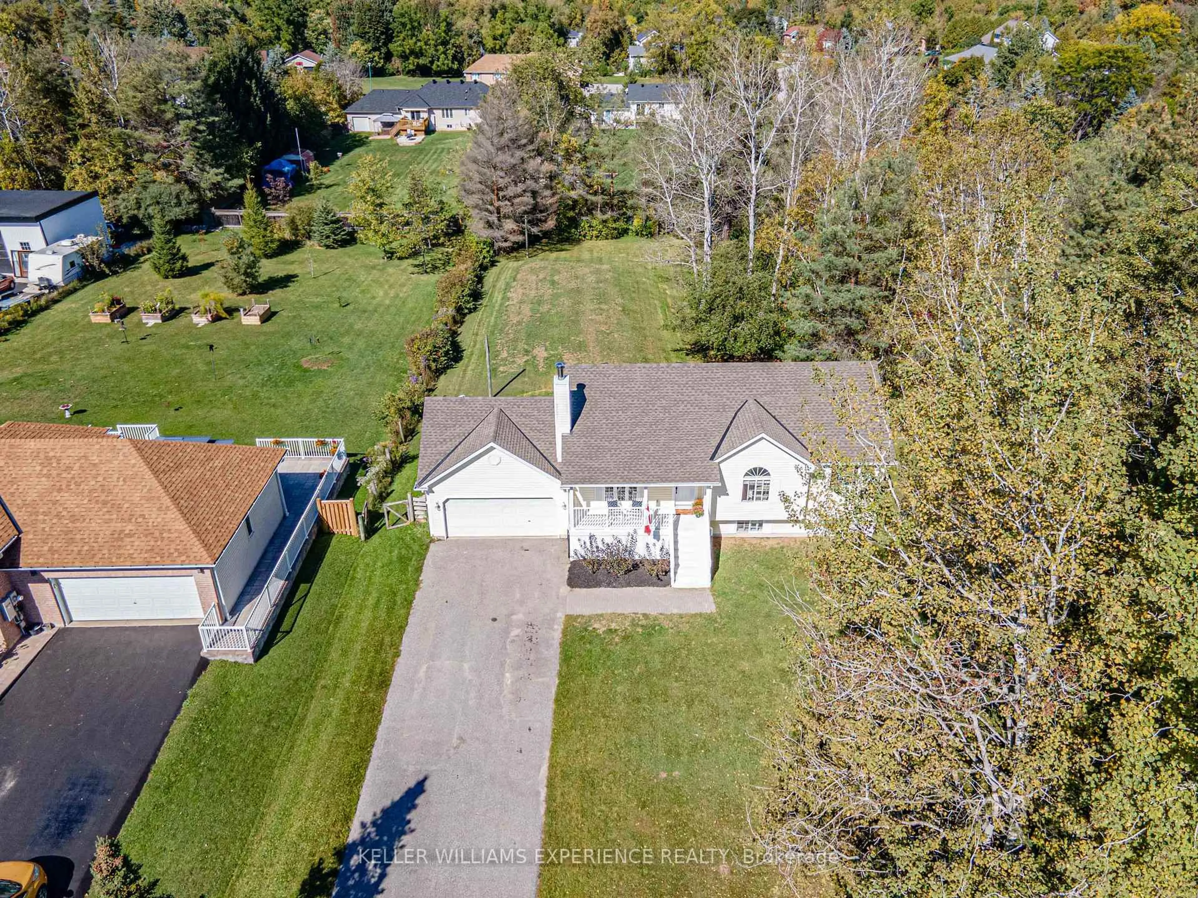 A pic from outside/outdoor area/front of a property/back of a property/a pic from drone, street for 5318 Conc 3 Sunnidale Rd, Clearview Ontario L0M 1N0