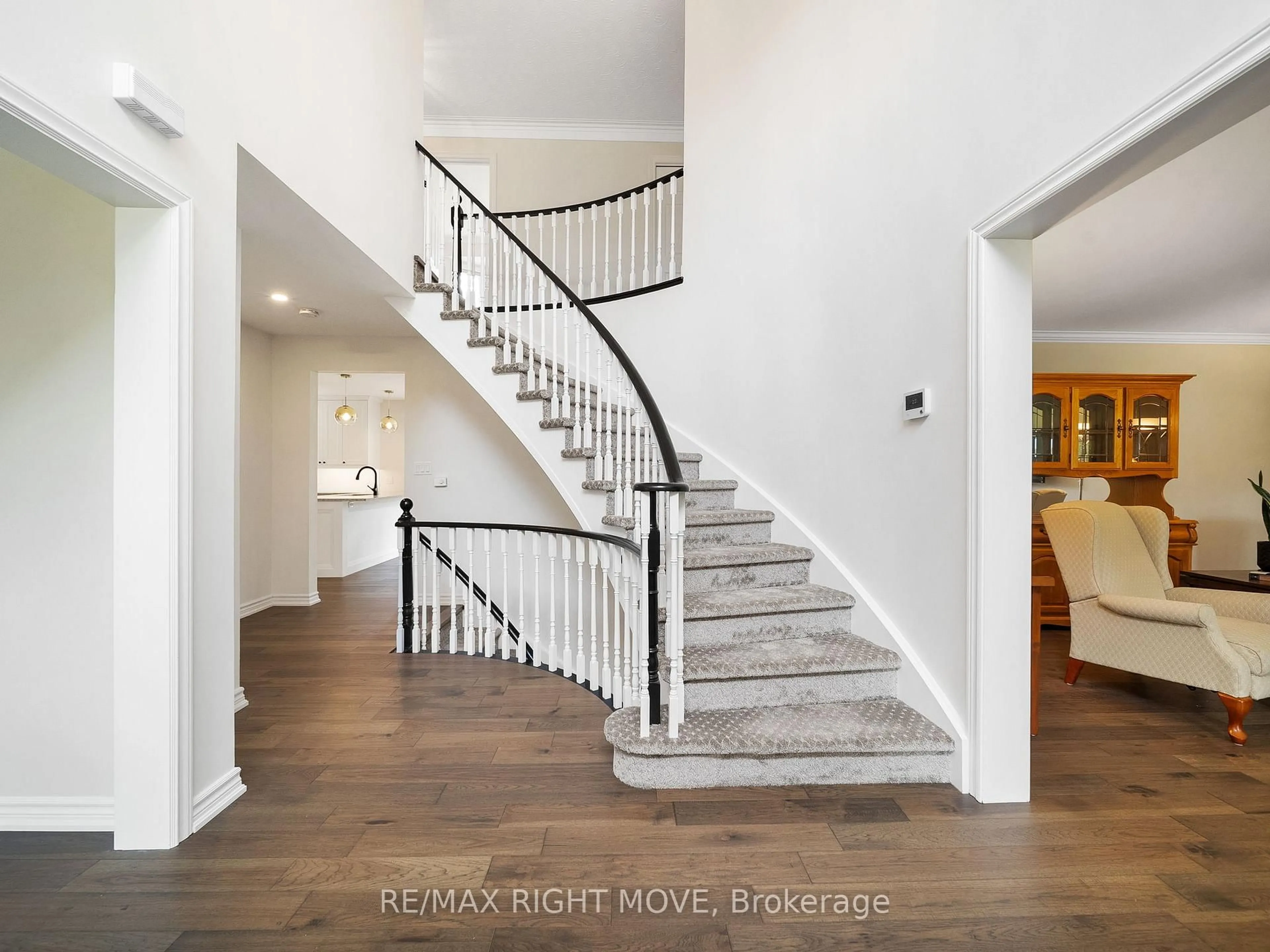 Unknown for 1998 Voyageur Circ, Severn Ontario L3V 7L3