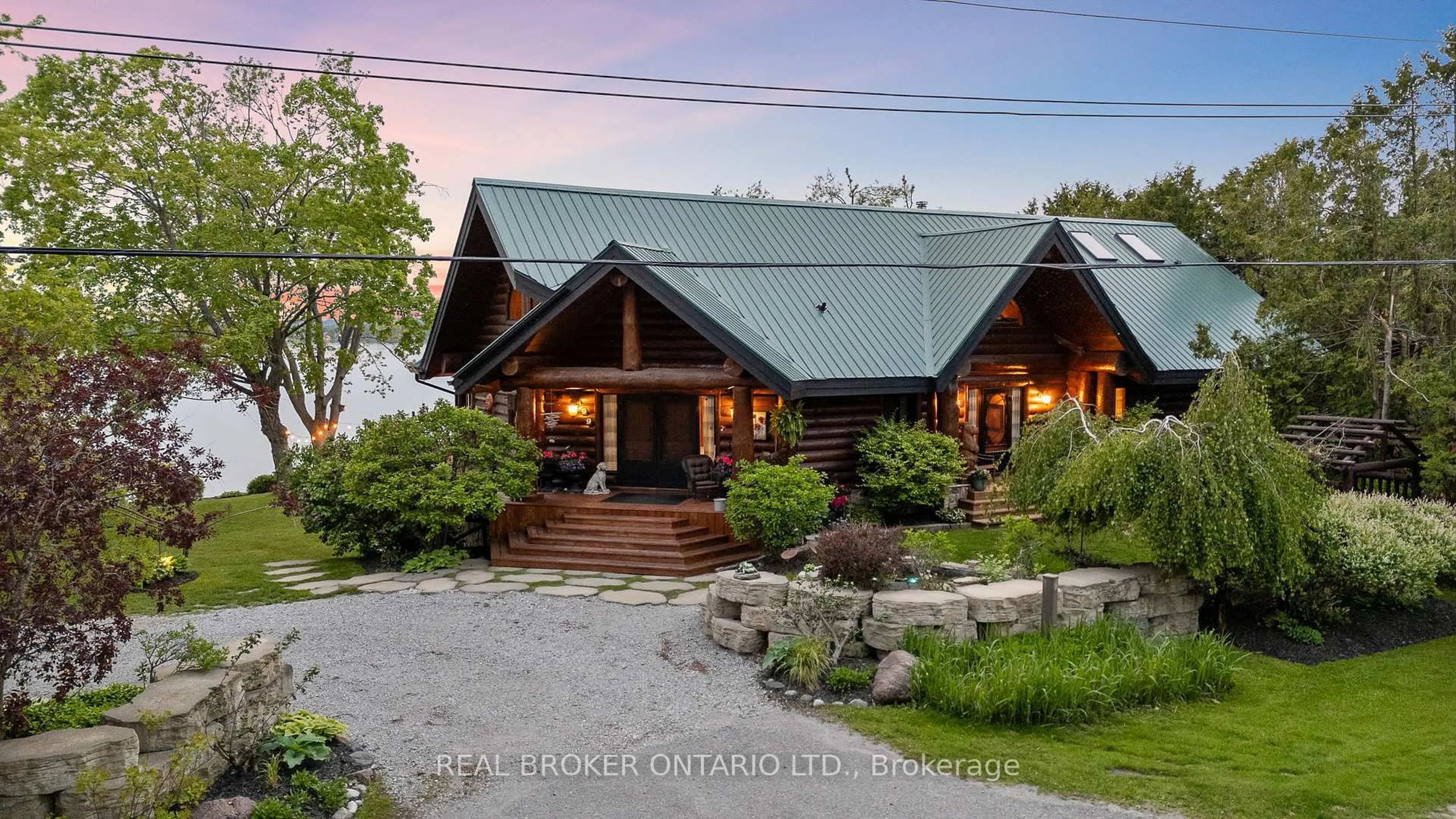 A pic from outside/outdoor area/front of a property/back of a property/a pic from drone, unknown for 99 Creighton St, Ramara Ontario L3V 1B4