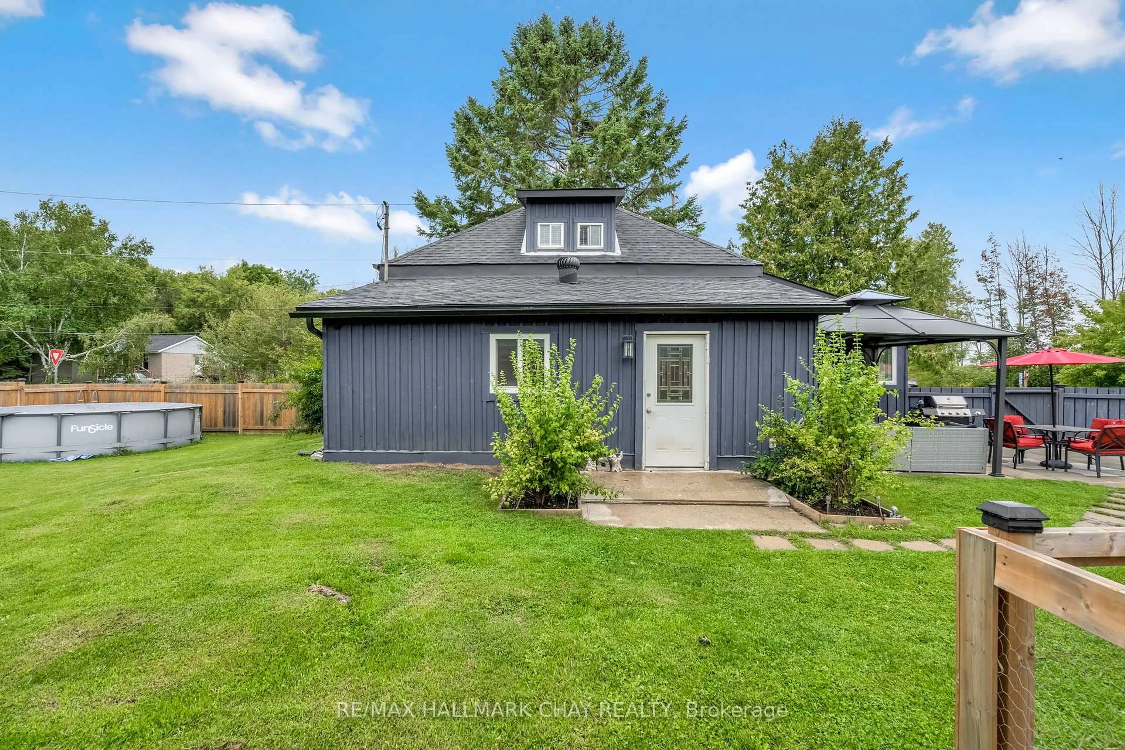 Shed for 479 Margaret St, Tay Ontario L0K 1R0