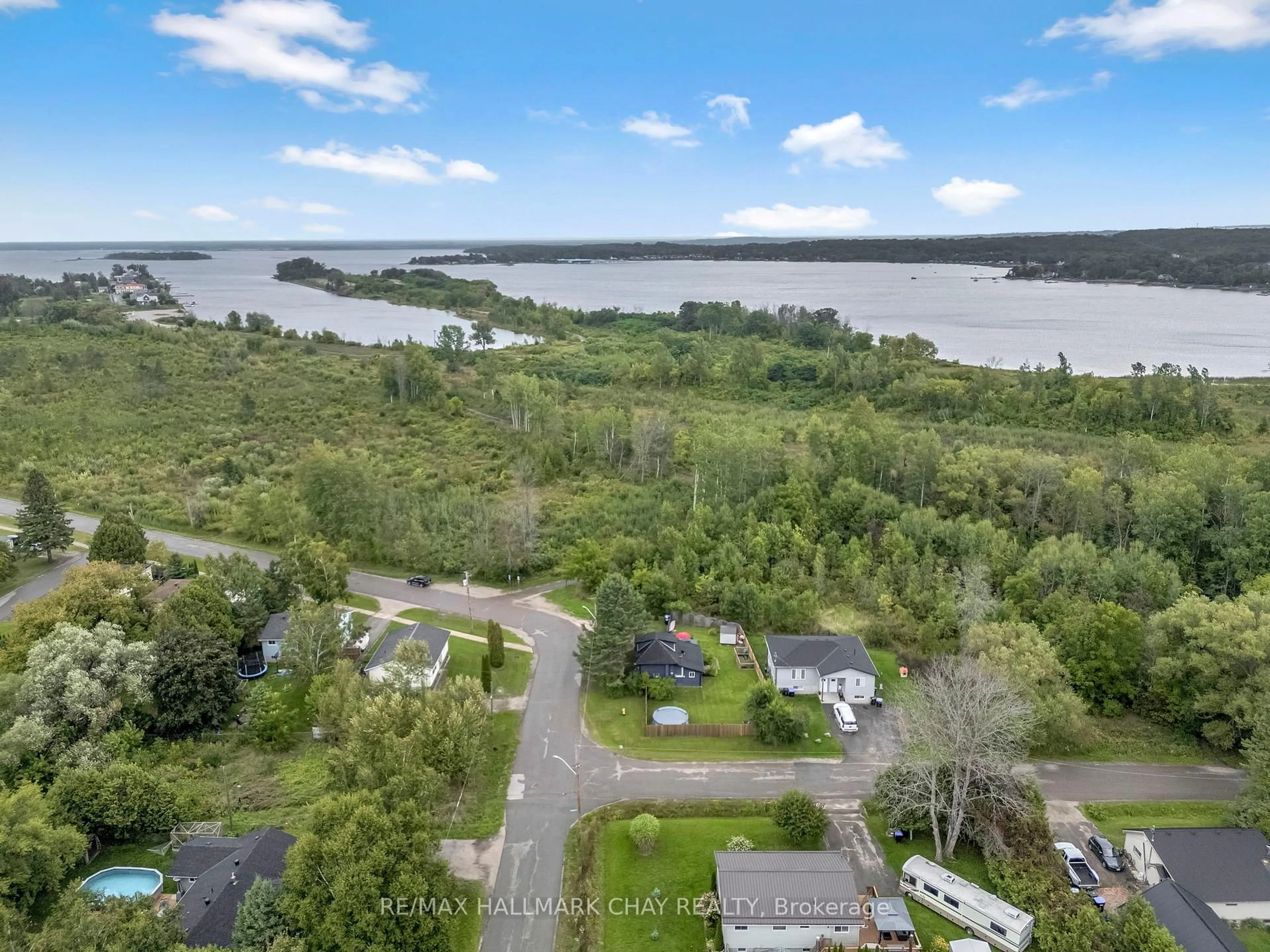 A pic from outside/outdoor area/front of a property/back of a property/a pic from drone, water/lake/river/ocean view for 479 Margaret St, Tay Ontario L0K 1R0