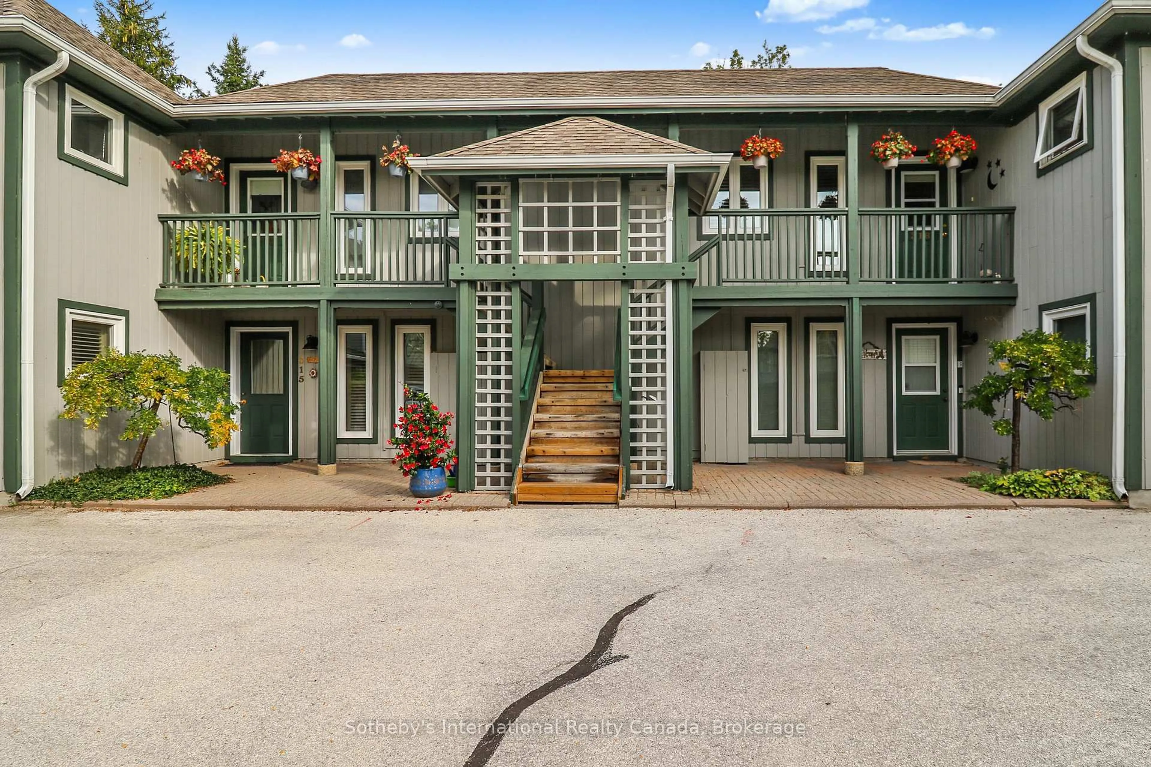 Patio, unknown for 318 Mariners Way, Collingwood Ontario L9Y 5C7