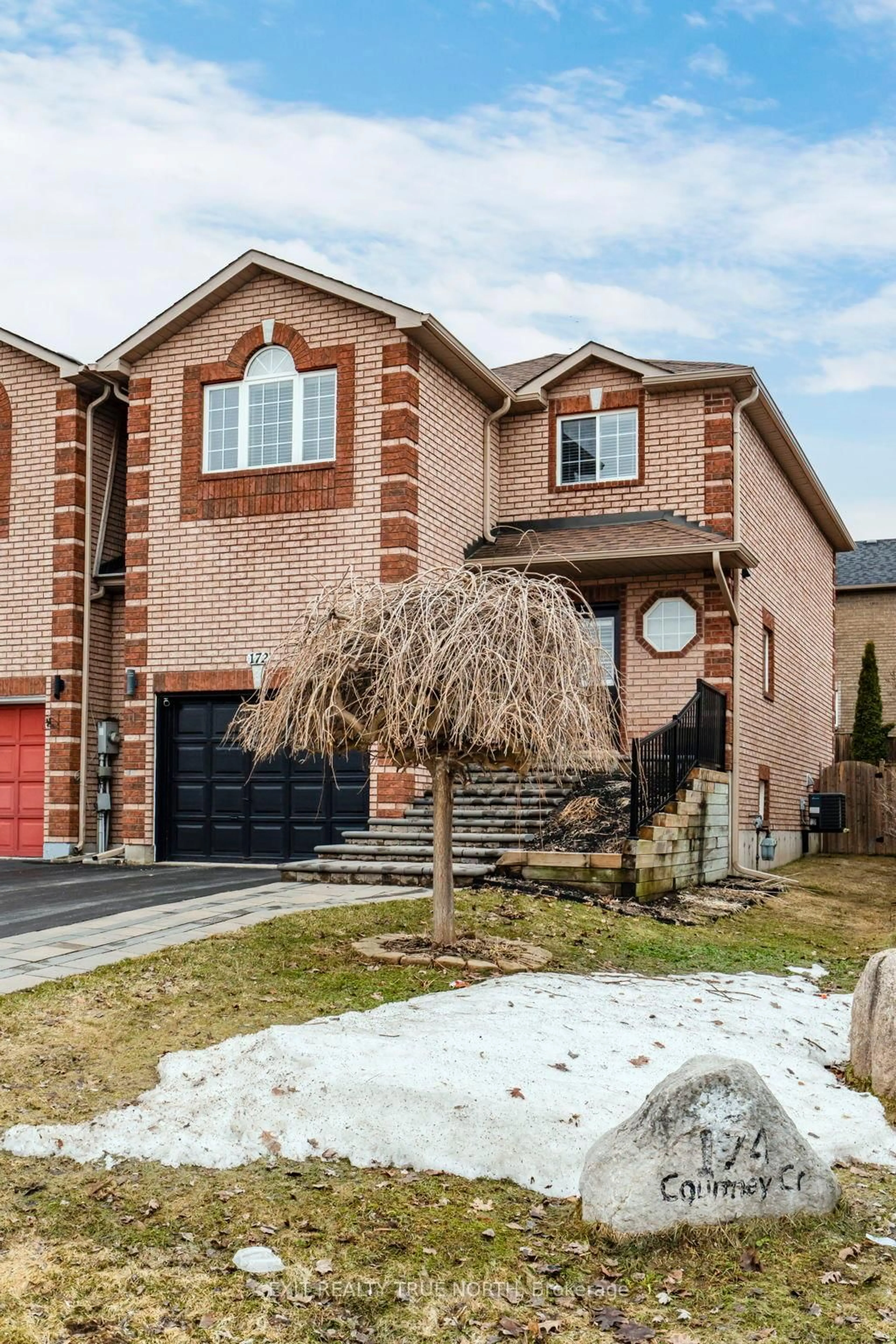 Home with brick exterior material, street for 172 Courtney Cres, Barrie Ontario L4N 5T1