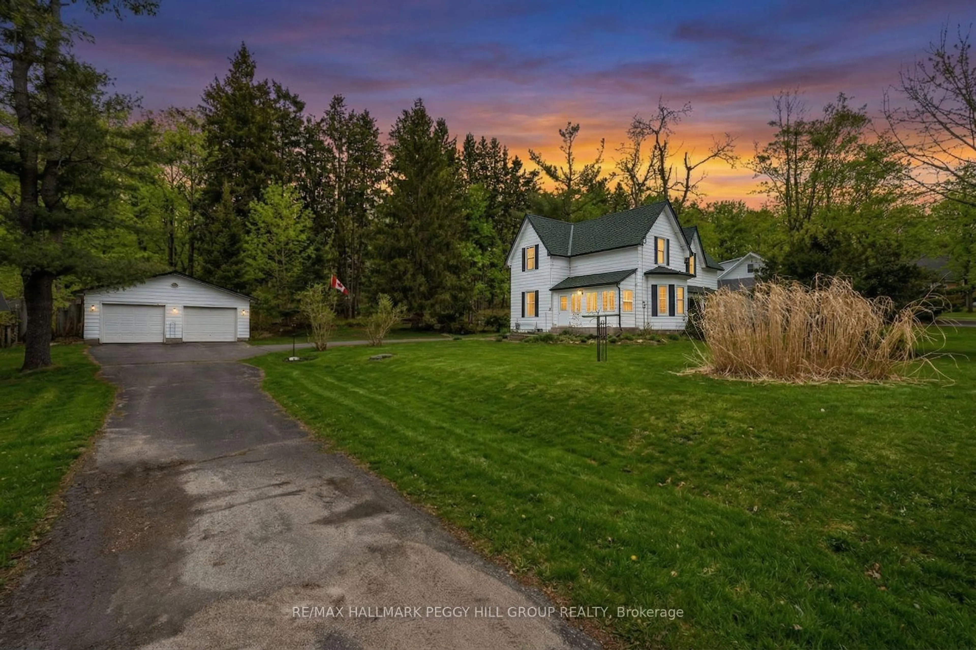 A pic from outside/outdoor area/front of a property/back of a property/a pic from drone, street for 90 Doran Rd, Springwater Ontario L9X 0L5