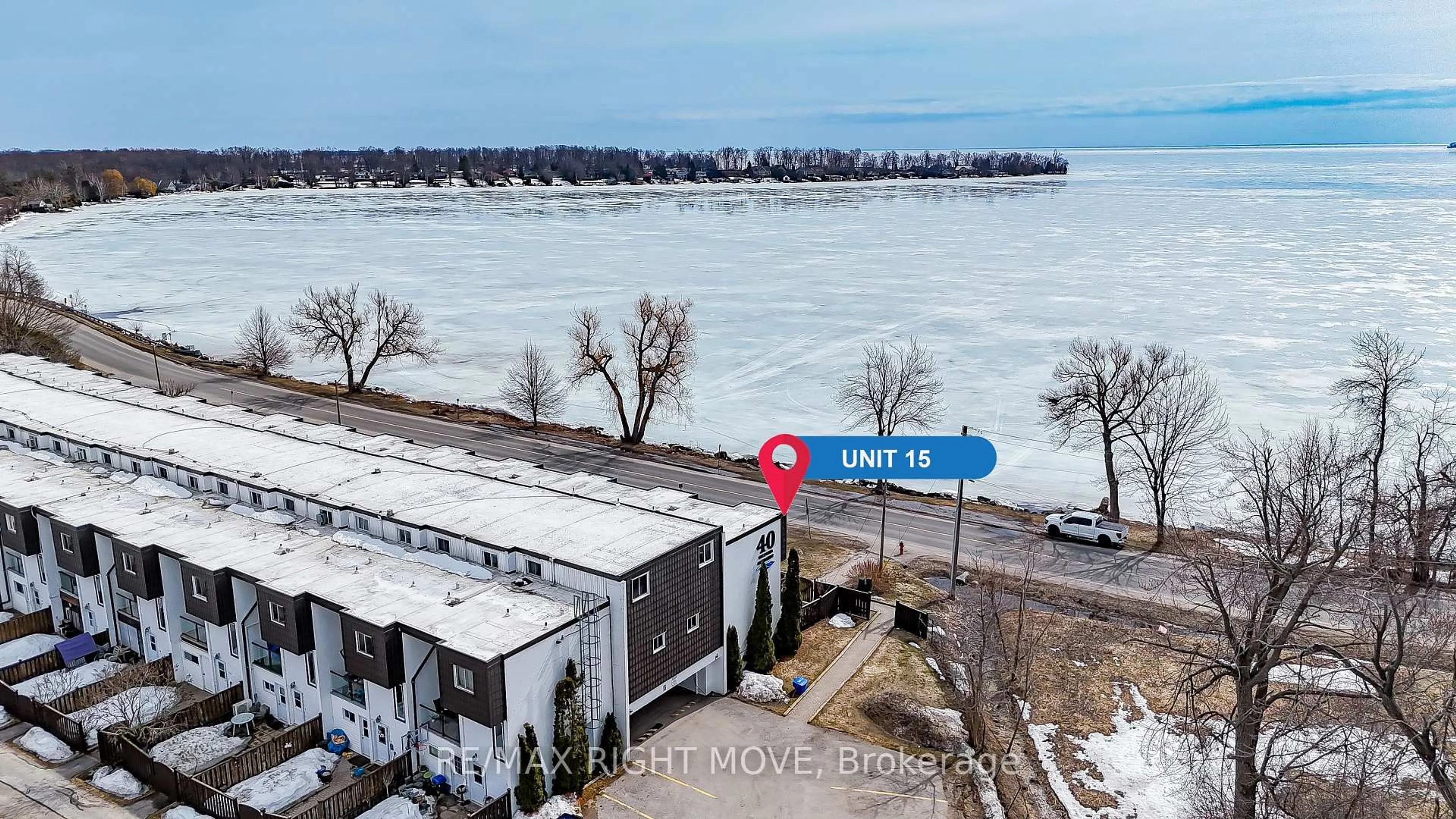 A pic from outside/outdoor area/front of a property/back of a property/a pic from drone, water/lake/river/ocean view for 40 Victoria Cres #15, Orillia Ontario L3V 6N6