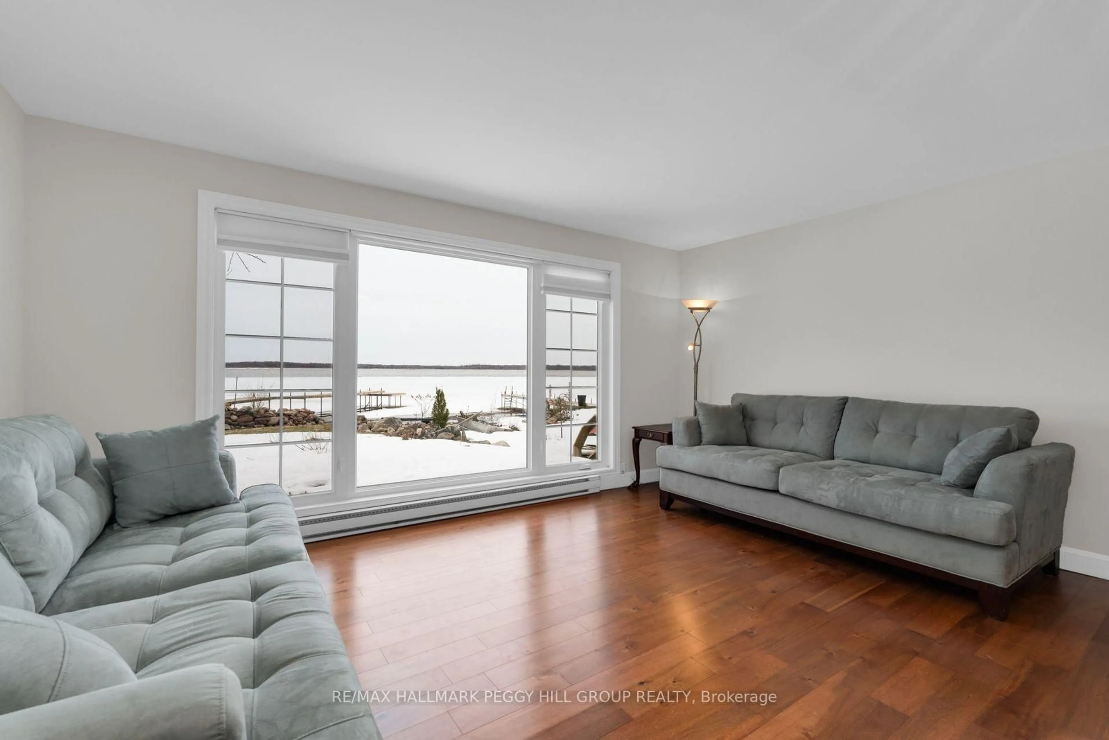 Living room with furniture, unknown for 220 Robins Point Rd, Tay Ontario L0K 2A0