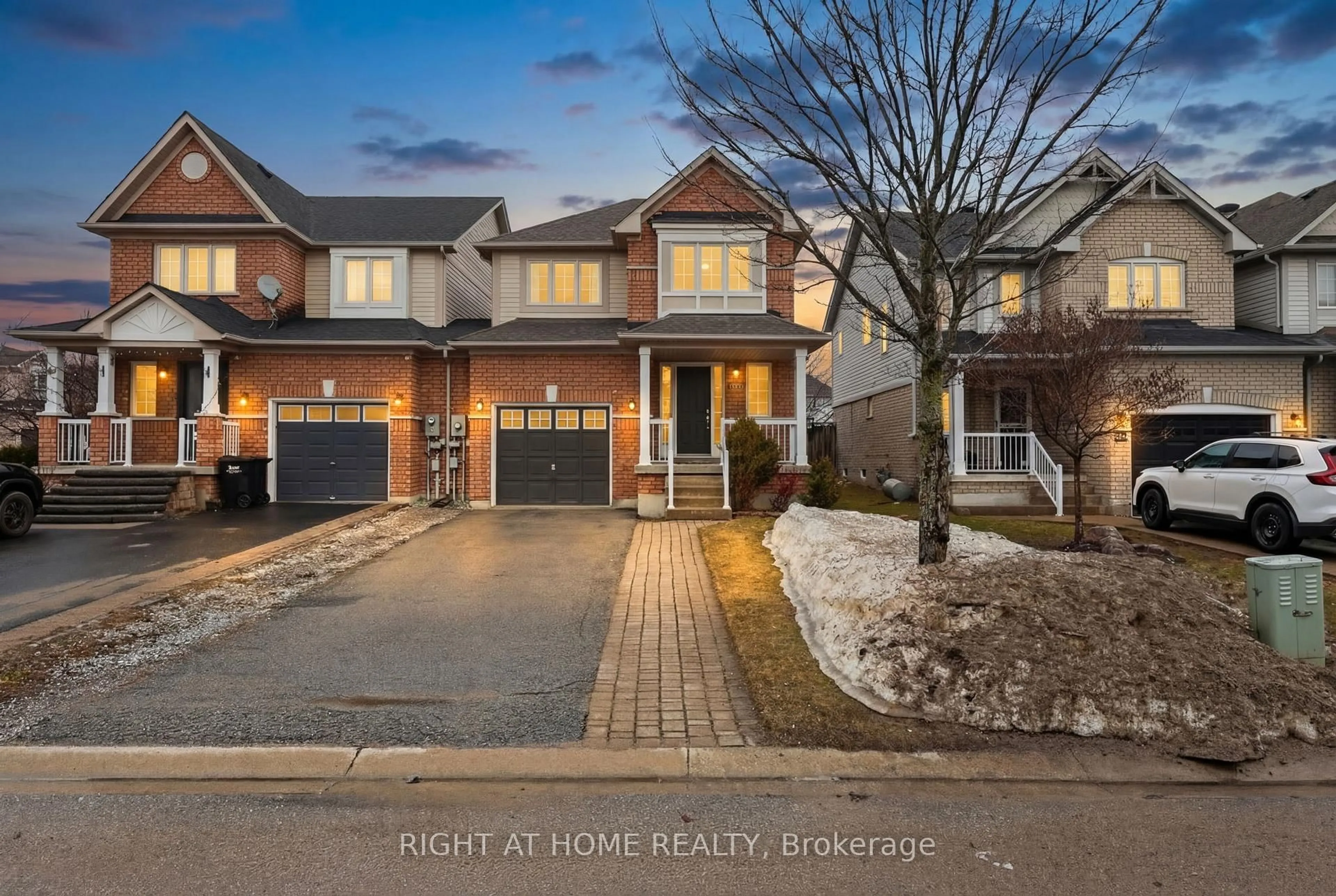 Unknown for 65 Bird St, Barrie Ontario L4N 0X2