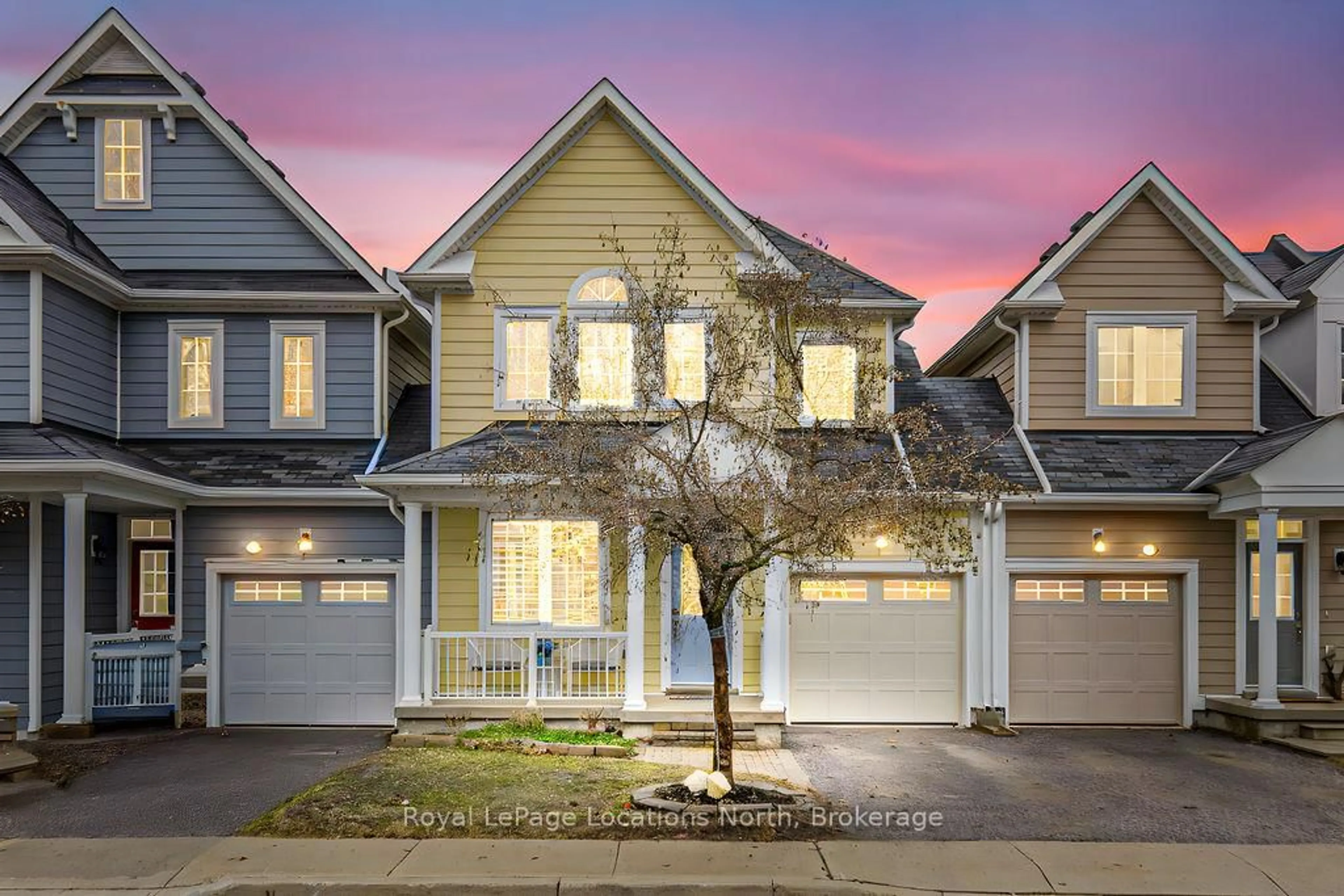 Home with brick exterior material, street for 14 Berkshire Ave, Wasaga Beach Ontario L9Z 0G3