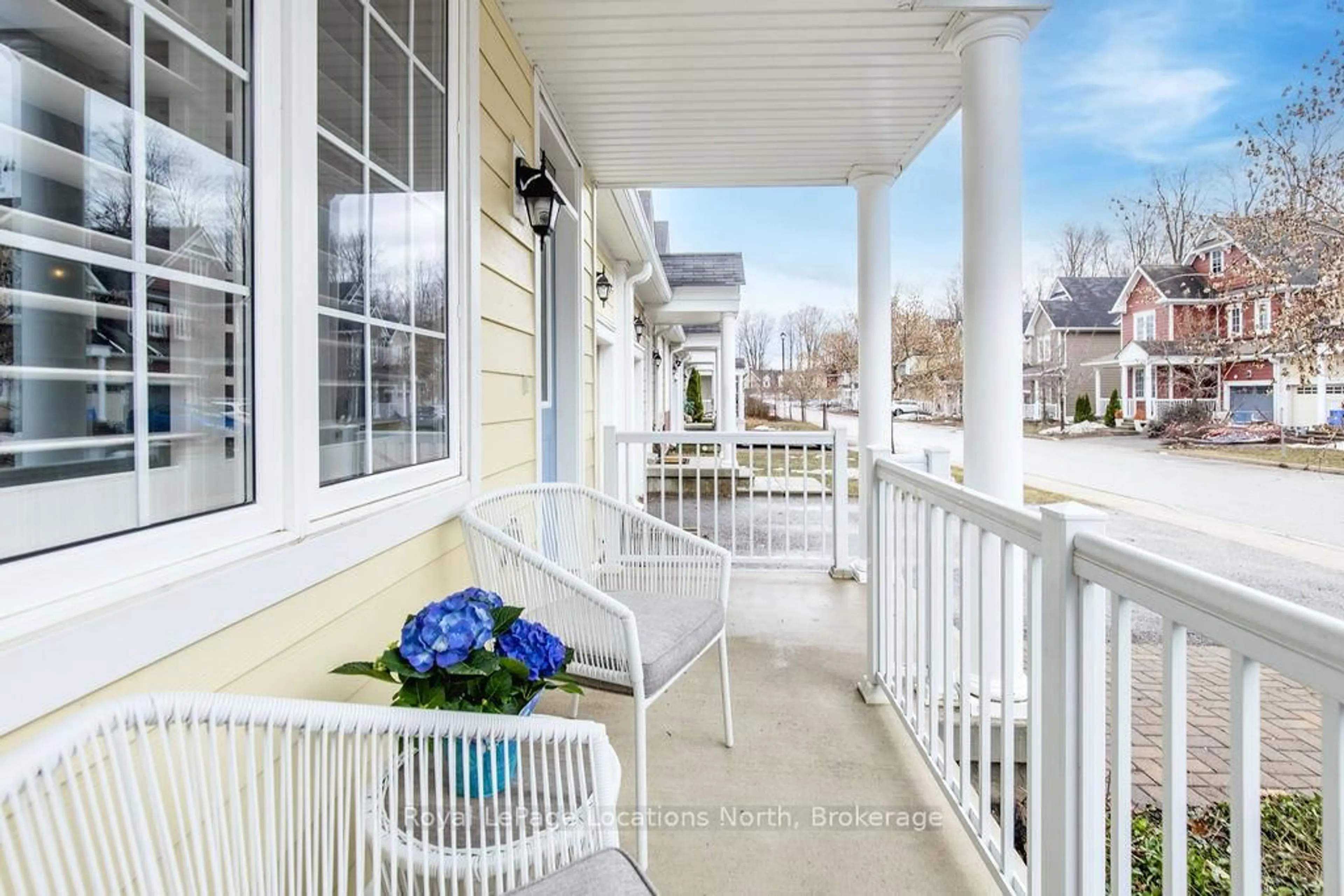 Patio, street for 14 Berkshire Ave, Wasaga Beach Ontario L9Z 0G3