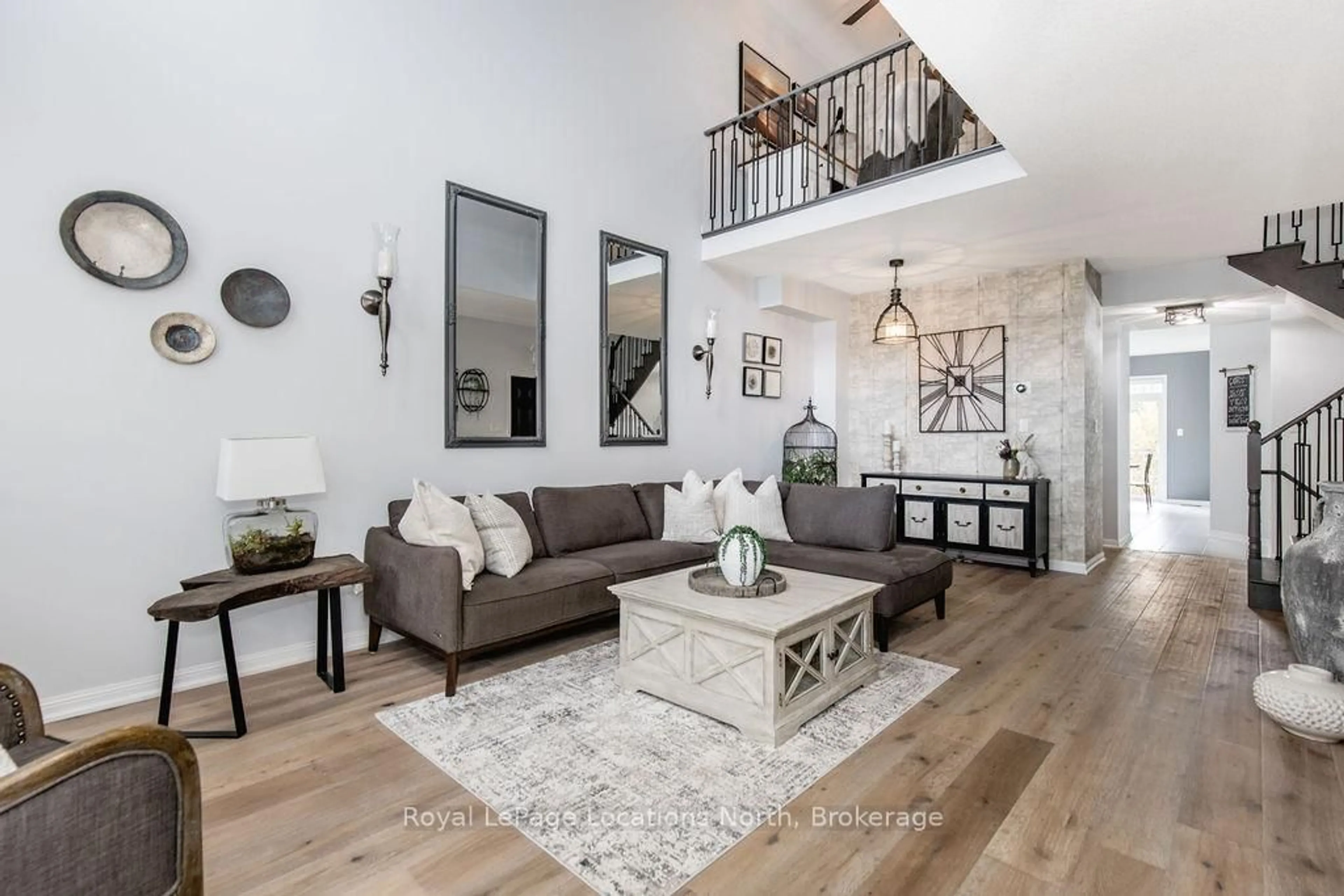 Living room with furniture, unknown for 14 Berkshire Ave, Wasaga Beach Ontario L9Z 0G3