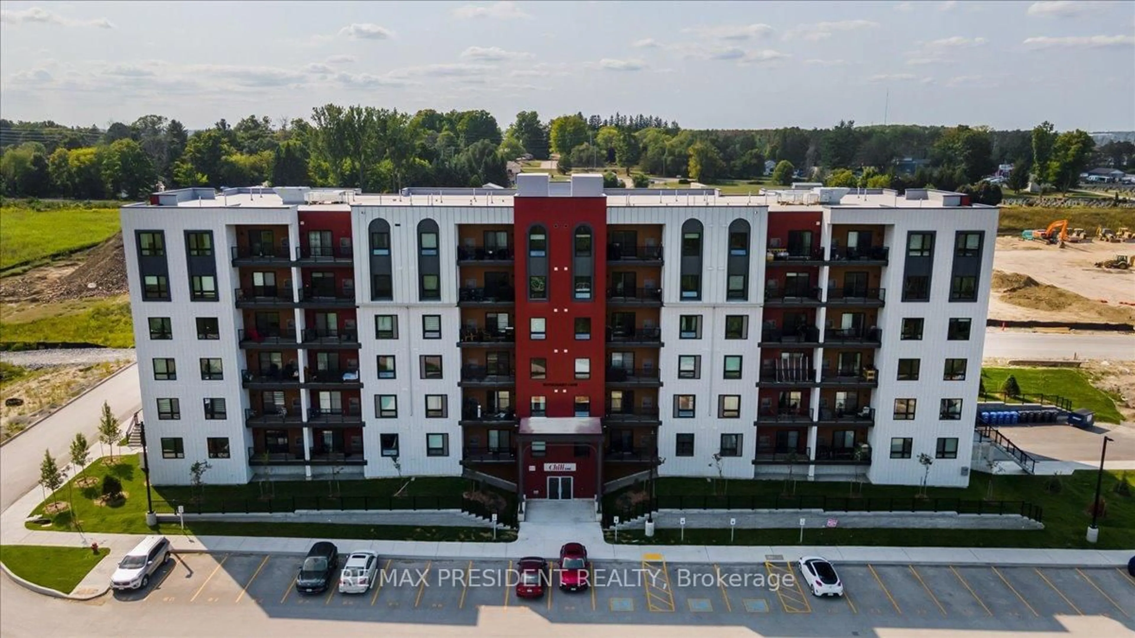 A pic from outside/outdoor area/front of a property/back of a property/a pic from drone, building for 10 Culinary Lane #106, Barrie Ontario L9J 0K2