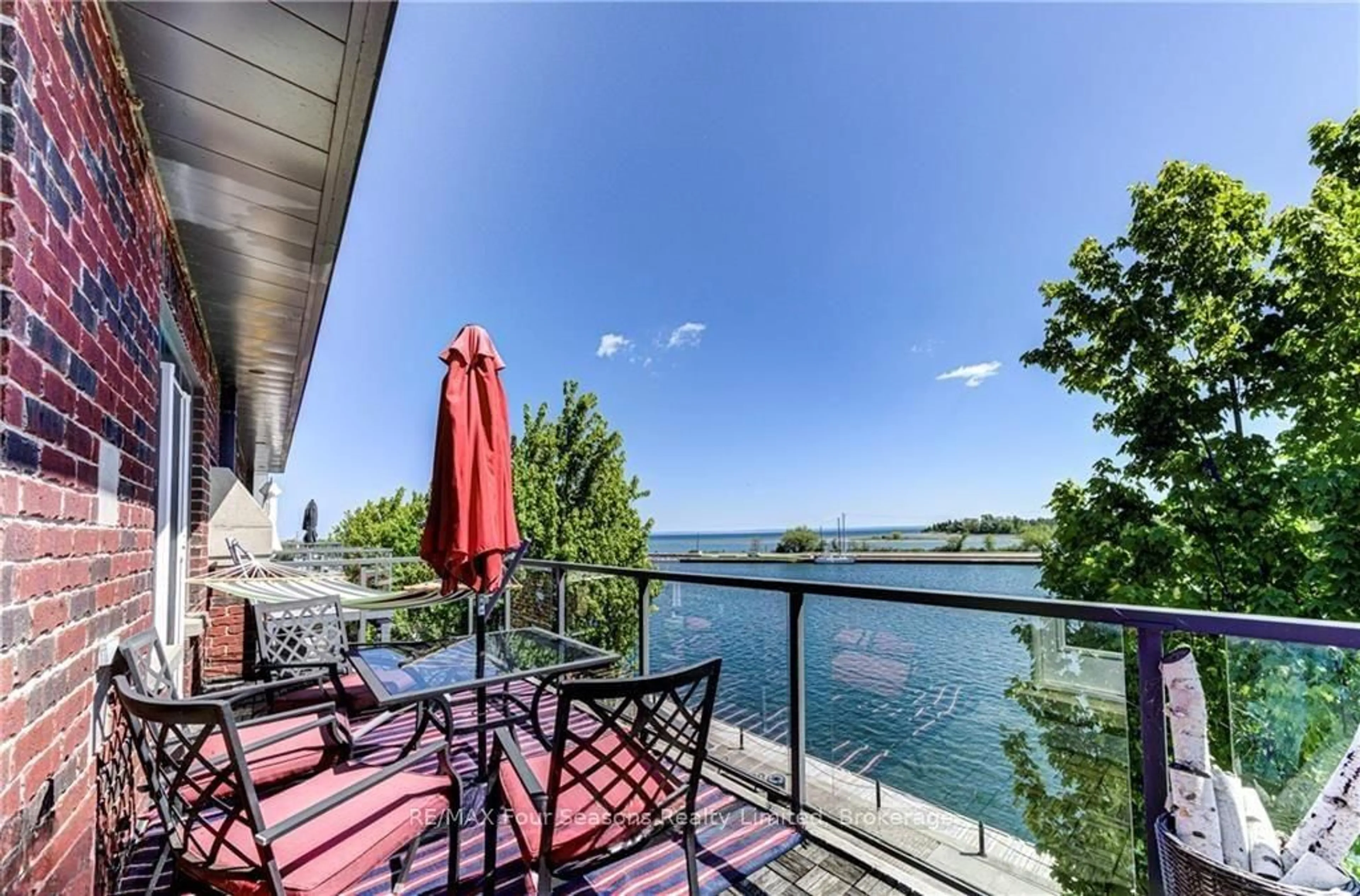 Patio, water/lake/river/ocean view for 1 Shipyard Lane #309, Collingwood Ontario L9Y 0W2