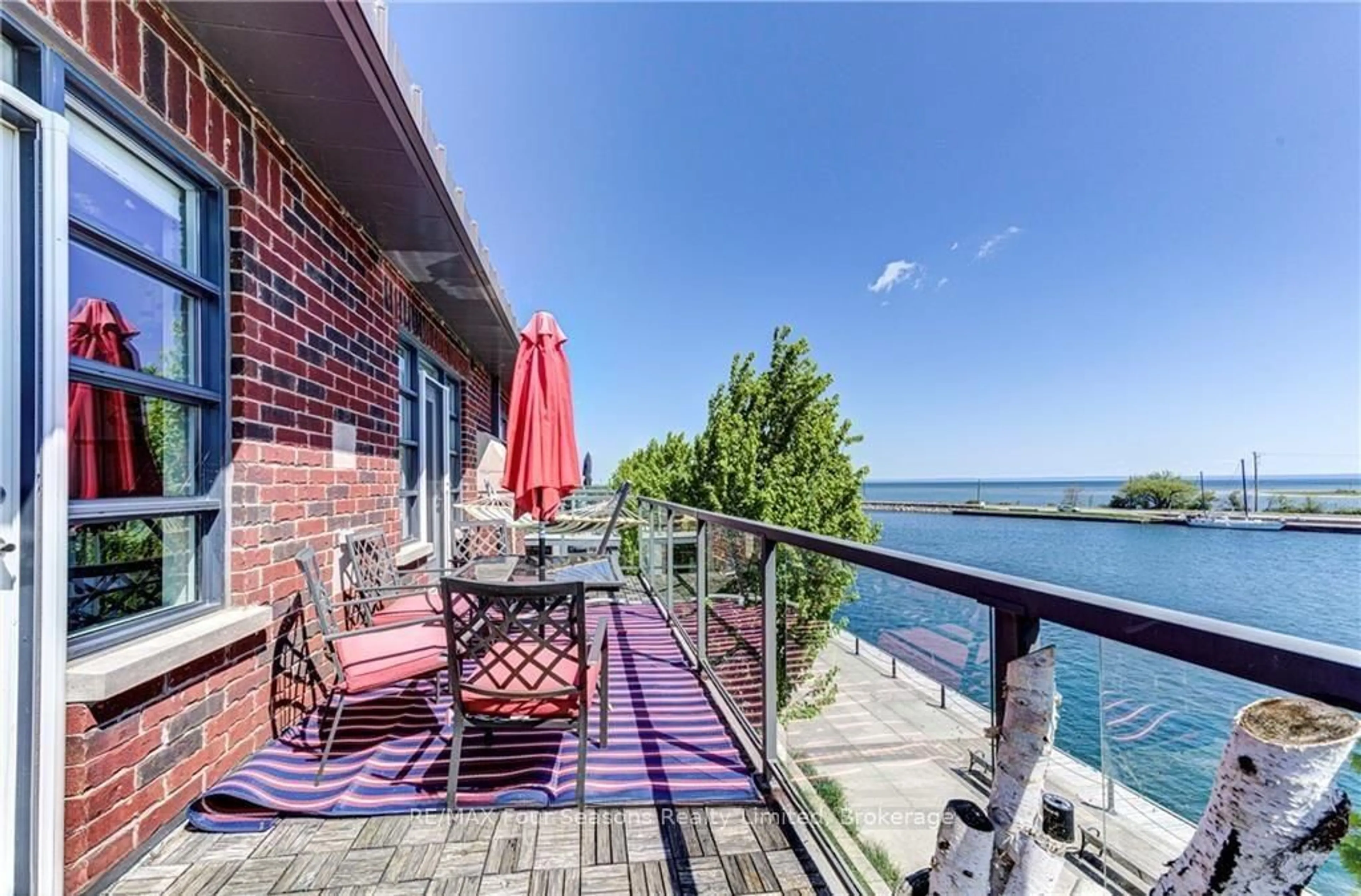Patio, water/lake/river/ocean view for 1 Shipyard Lane #309, Collingwood Ontario L9Y 0W2
