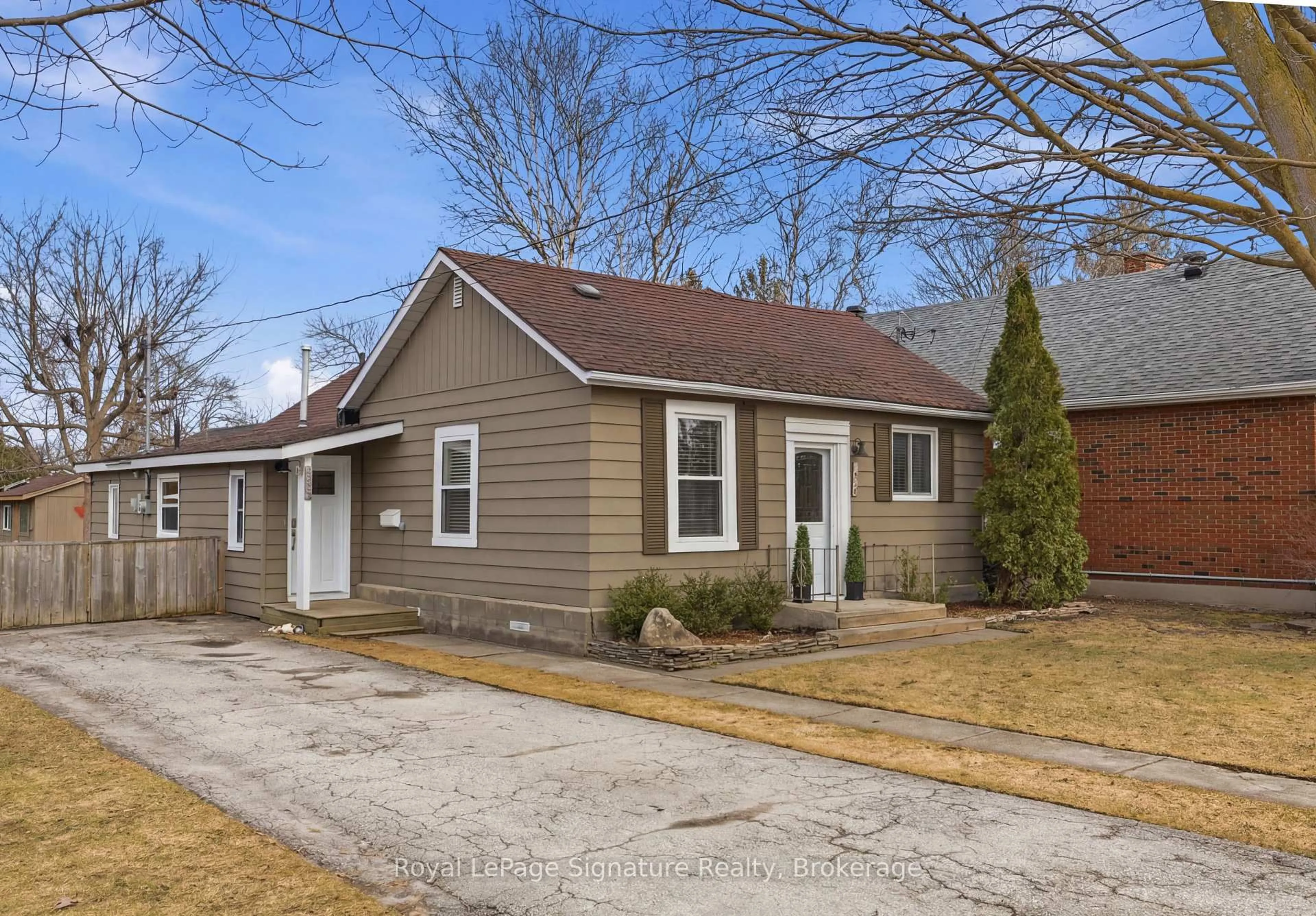 Unknown for 639 Saint Marie St, Collingwood Ontario L9Y 3L4