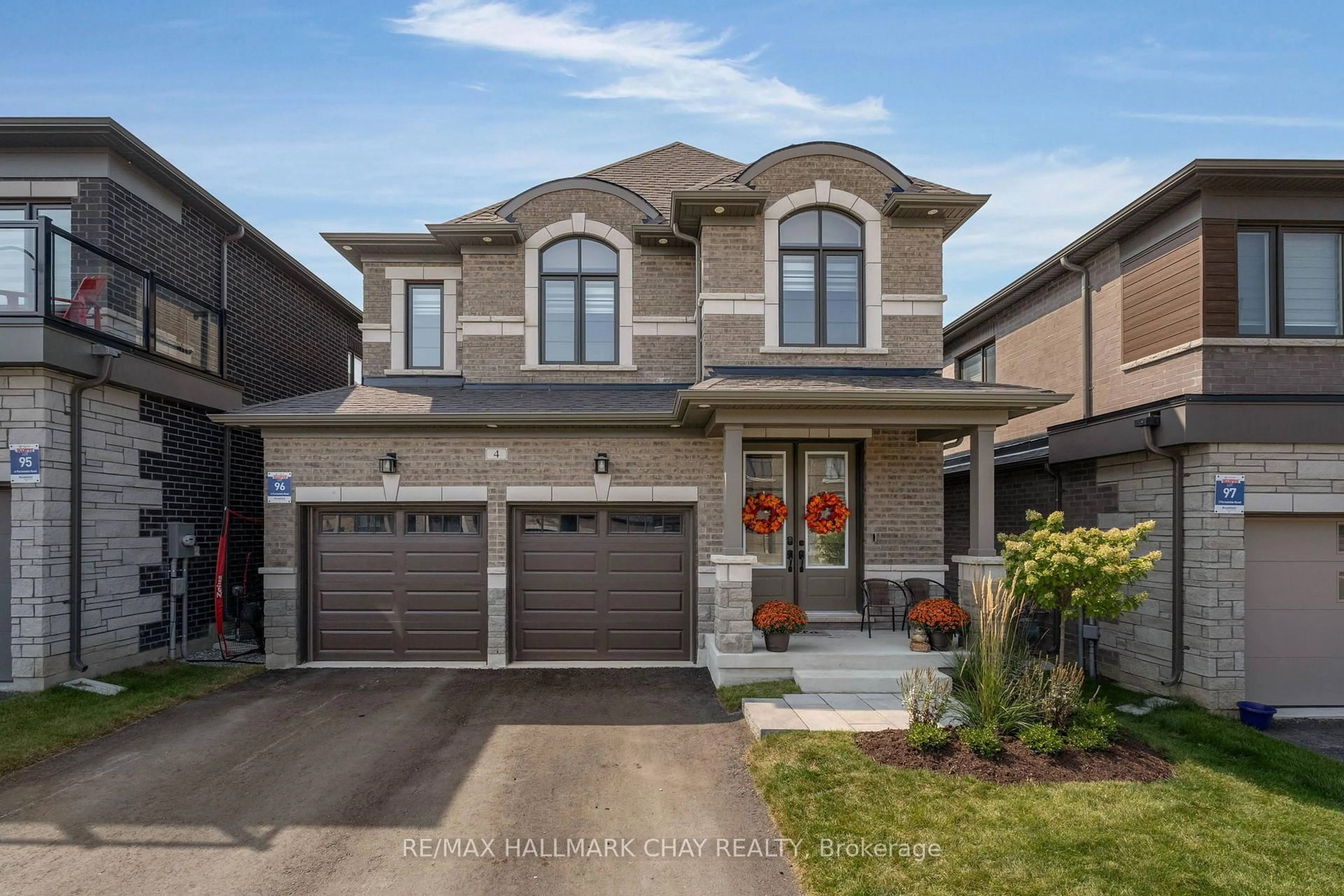 Home with brick exterior material, street for 4 Periwinkle Rd, Springwater Ontario L9X 2E2