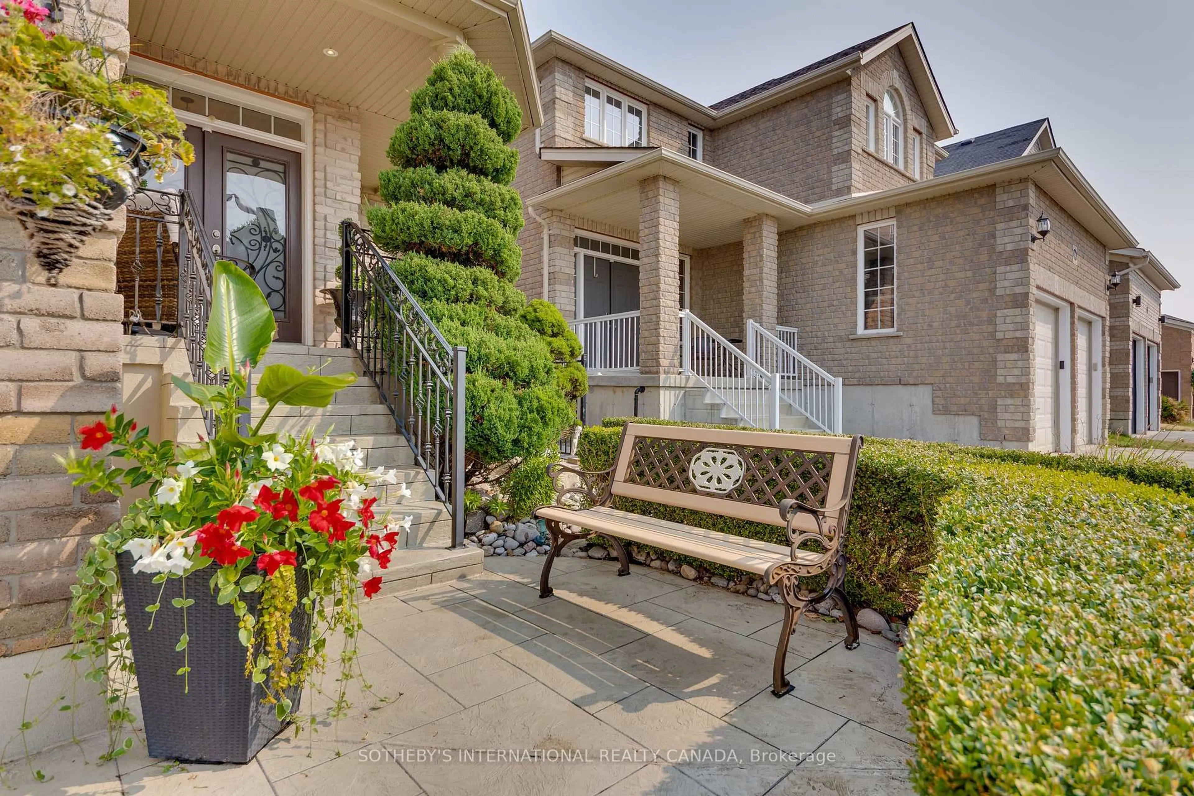 Unknown for 12 Parisian Cres, Barrie Ontario L4N 0Y9