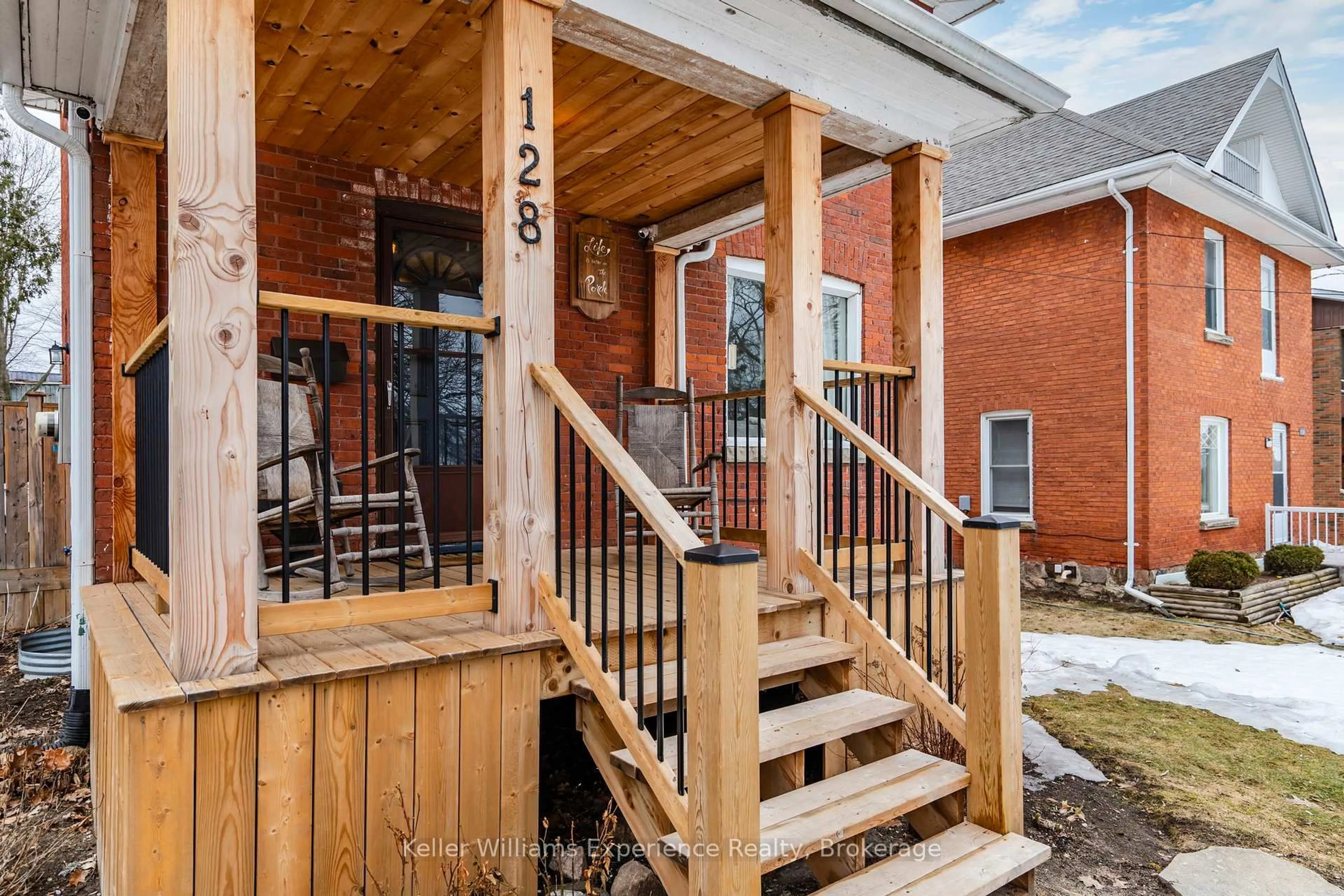 Unknown for 128 Seventh St, Midland Ontario L4R 3Z1