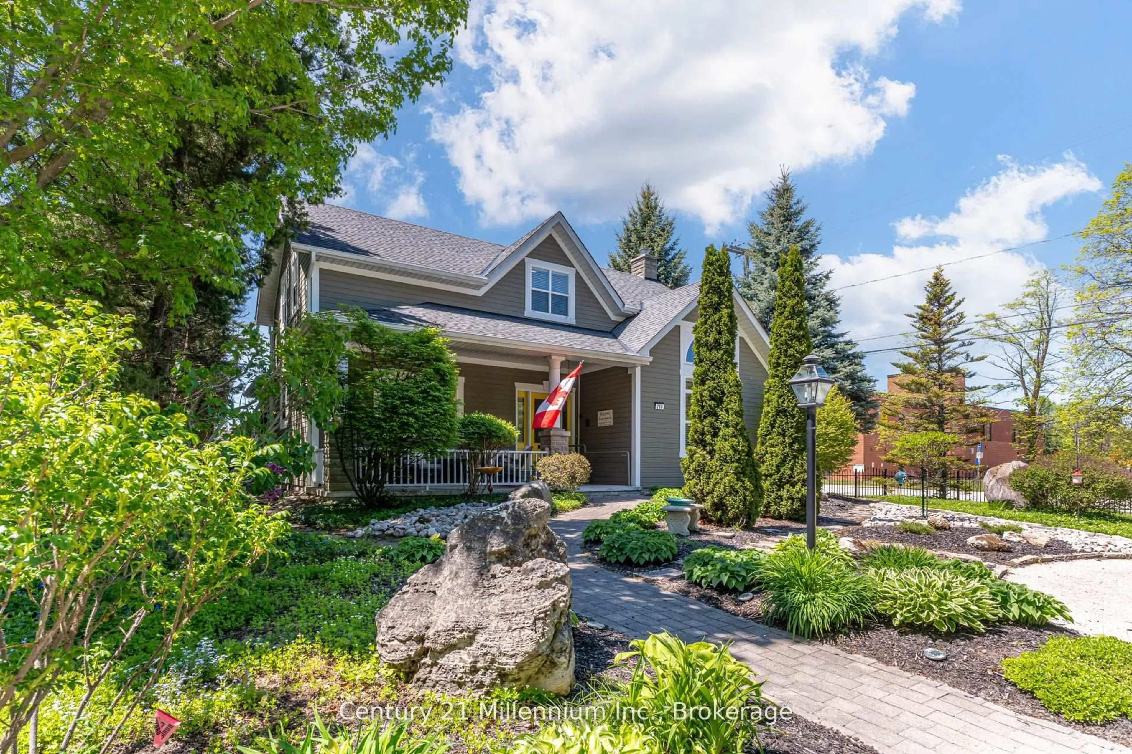 Unknown for 210 Minnesota St, Collingwood Ontario L9Y 3S5